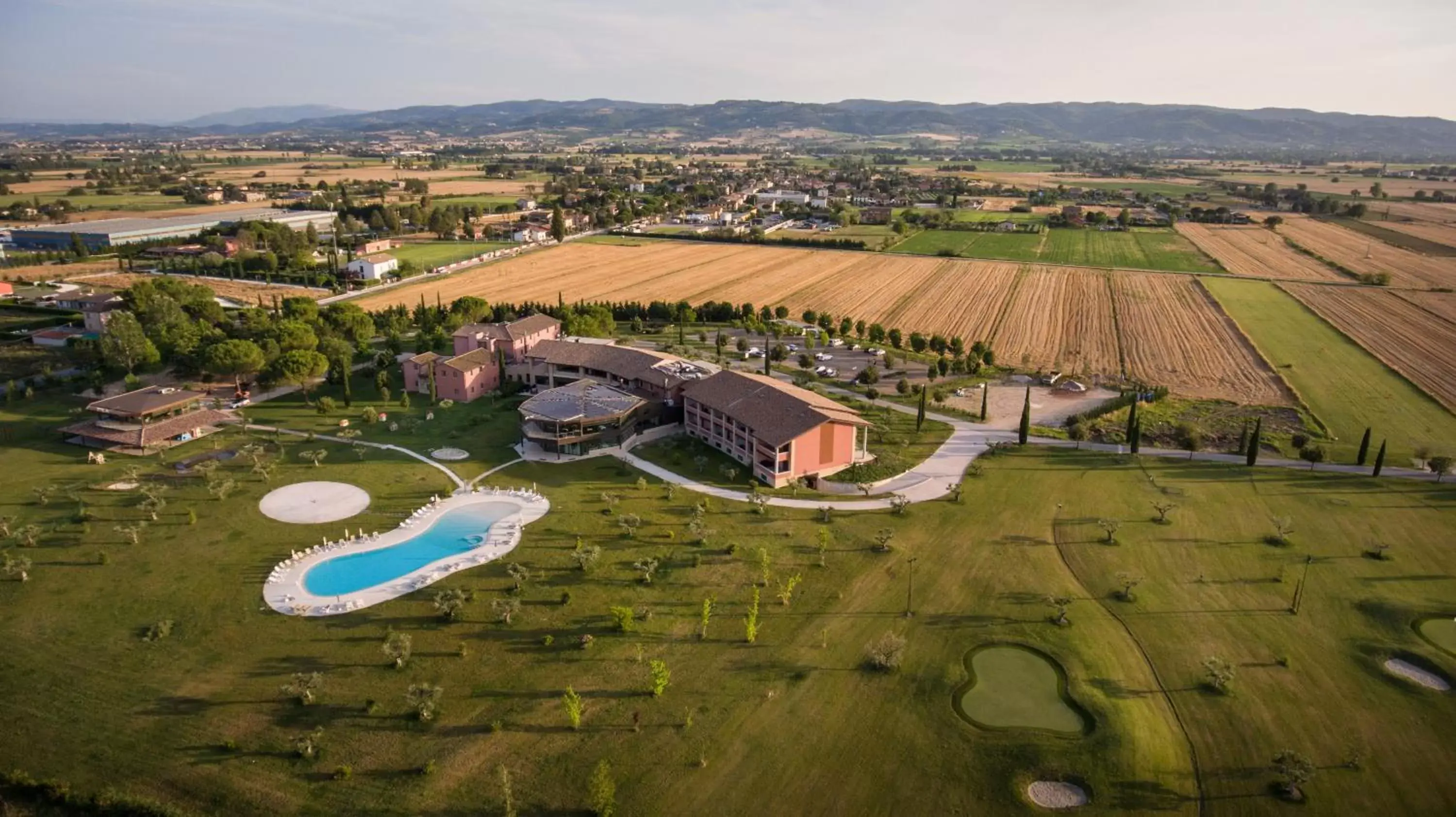 Property building, Bird's-eye View in Valle di Assisi Hotel & Spa