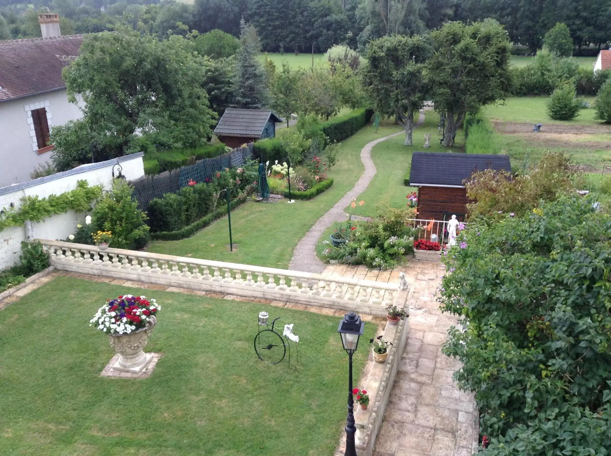 Garden view, Bird's-eye View in Les charmes