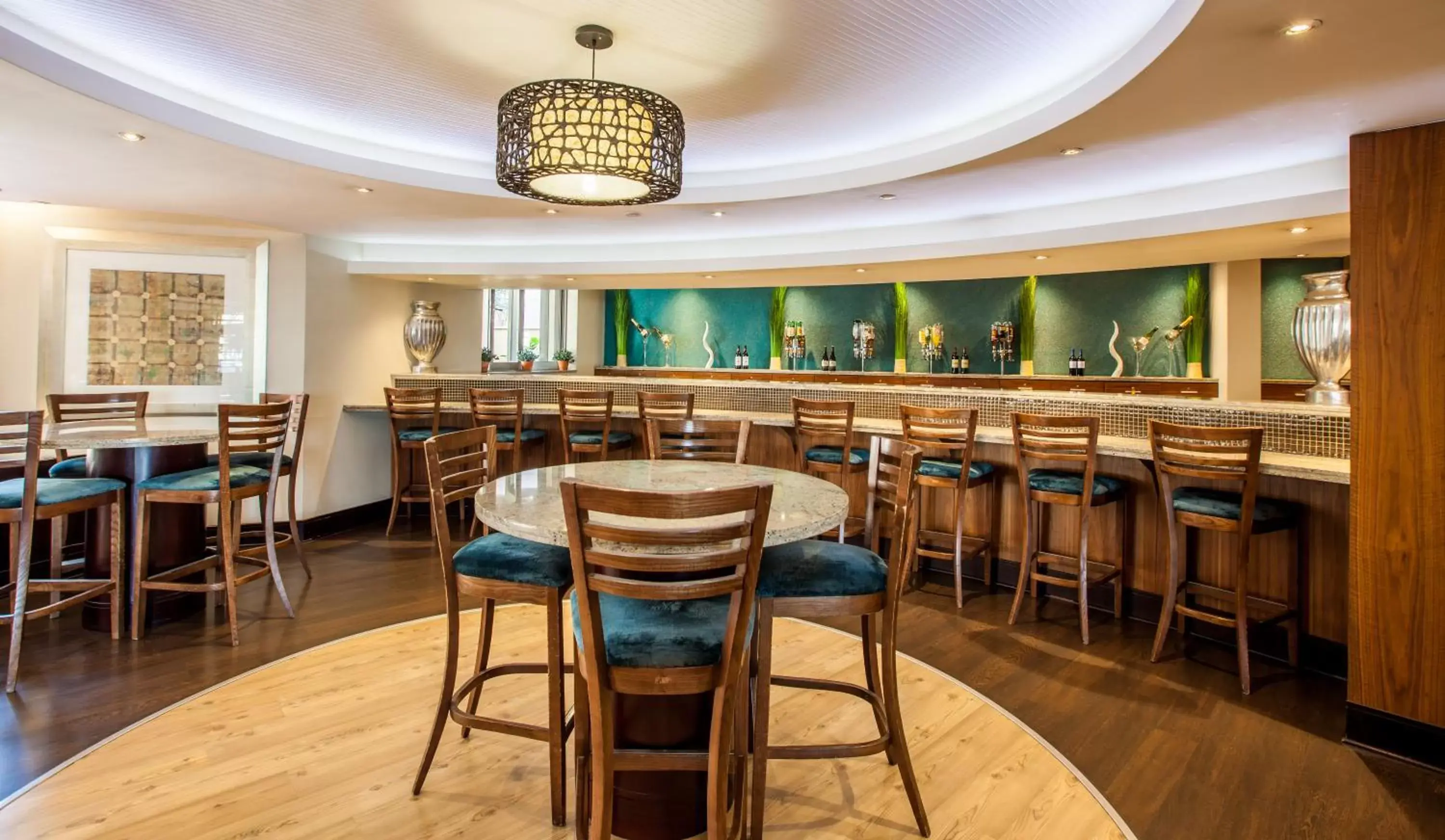 Lounge or bar, Restaurant/Places to Eat in City Lodge Hotel Lynnwood