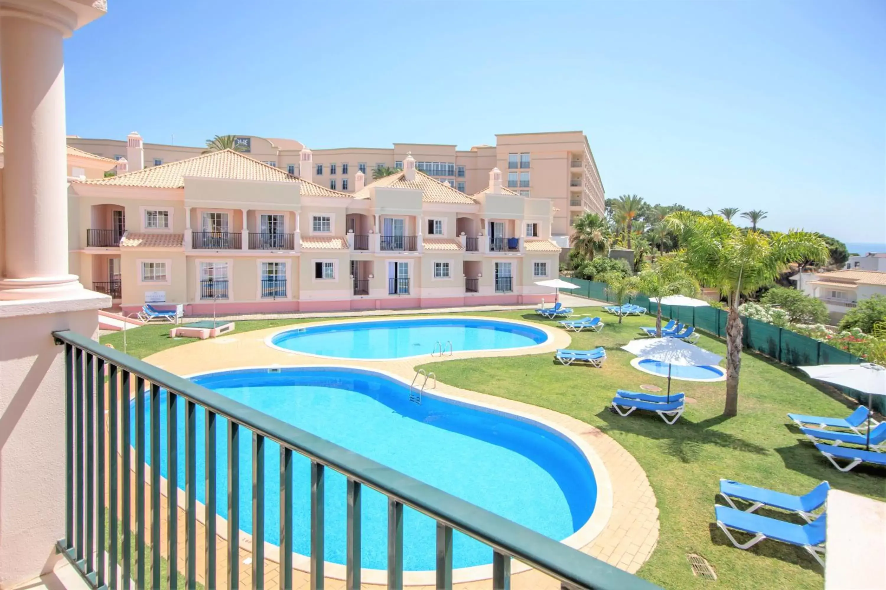 Swimming pool, Pool View in Aquamar Albufeira Moon Dream