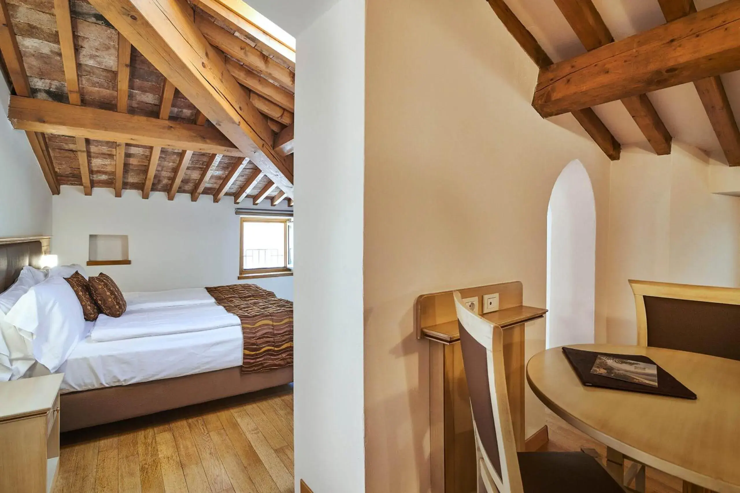 Bedroom, Bed in Hotel Portici - Romantik & Wellness