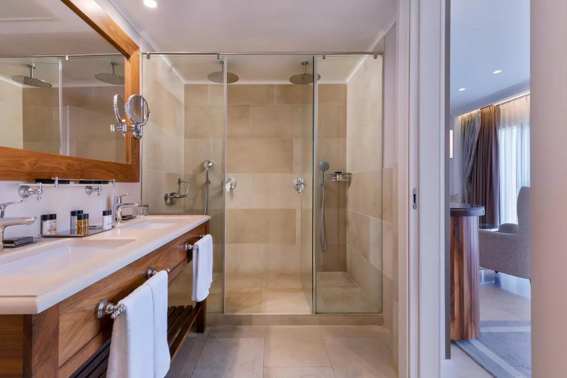 Shower, Bathroom in Herbert Samuel Jerusalem