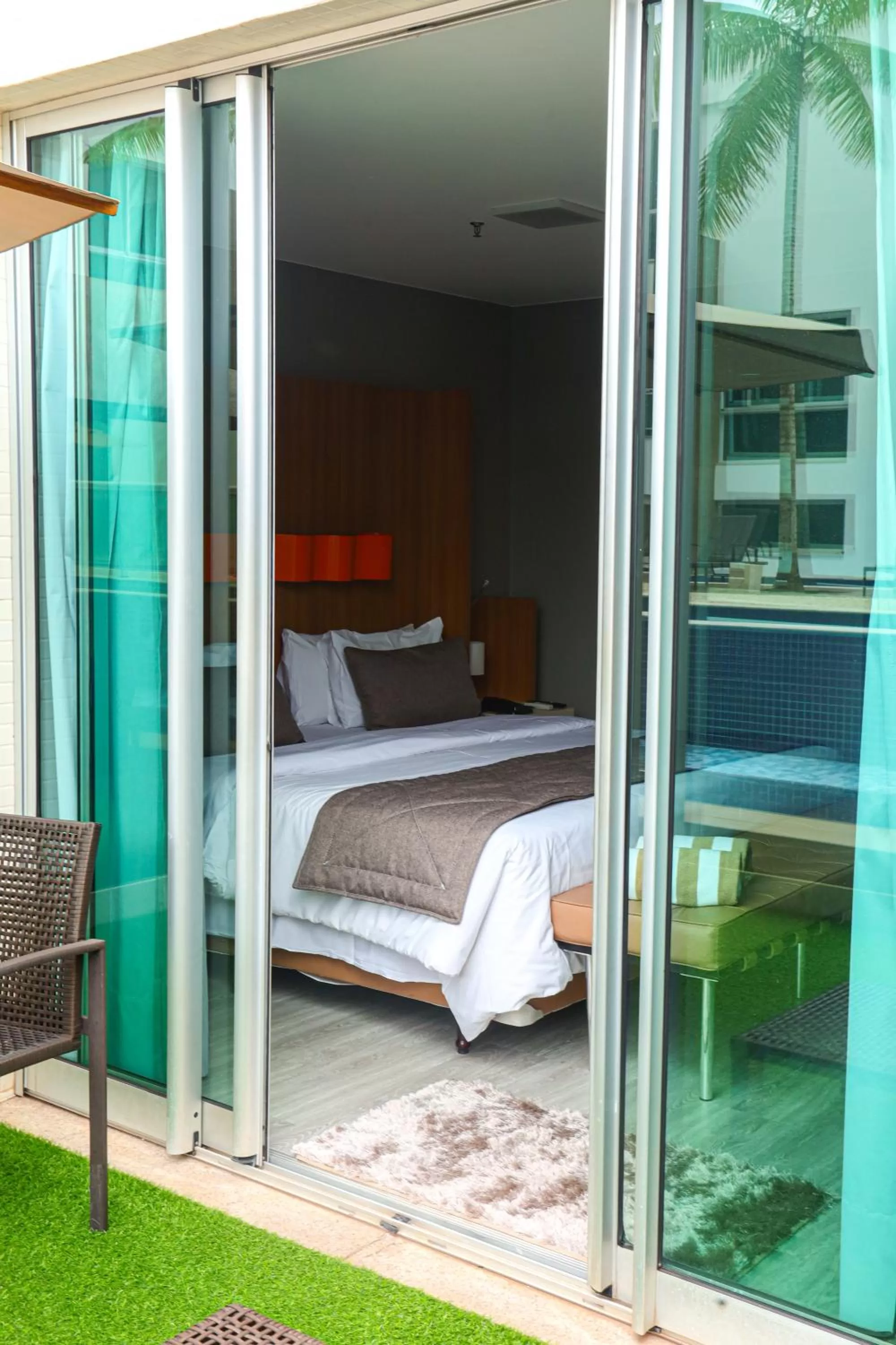 Balcony/Terrace, Bed in Jade Hotel Brasília