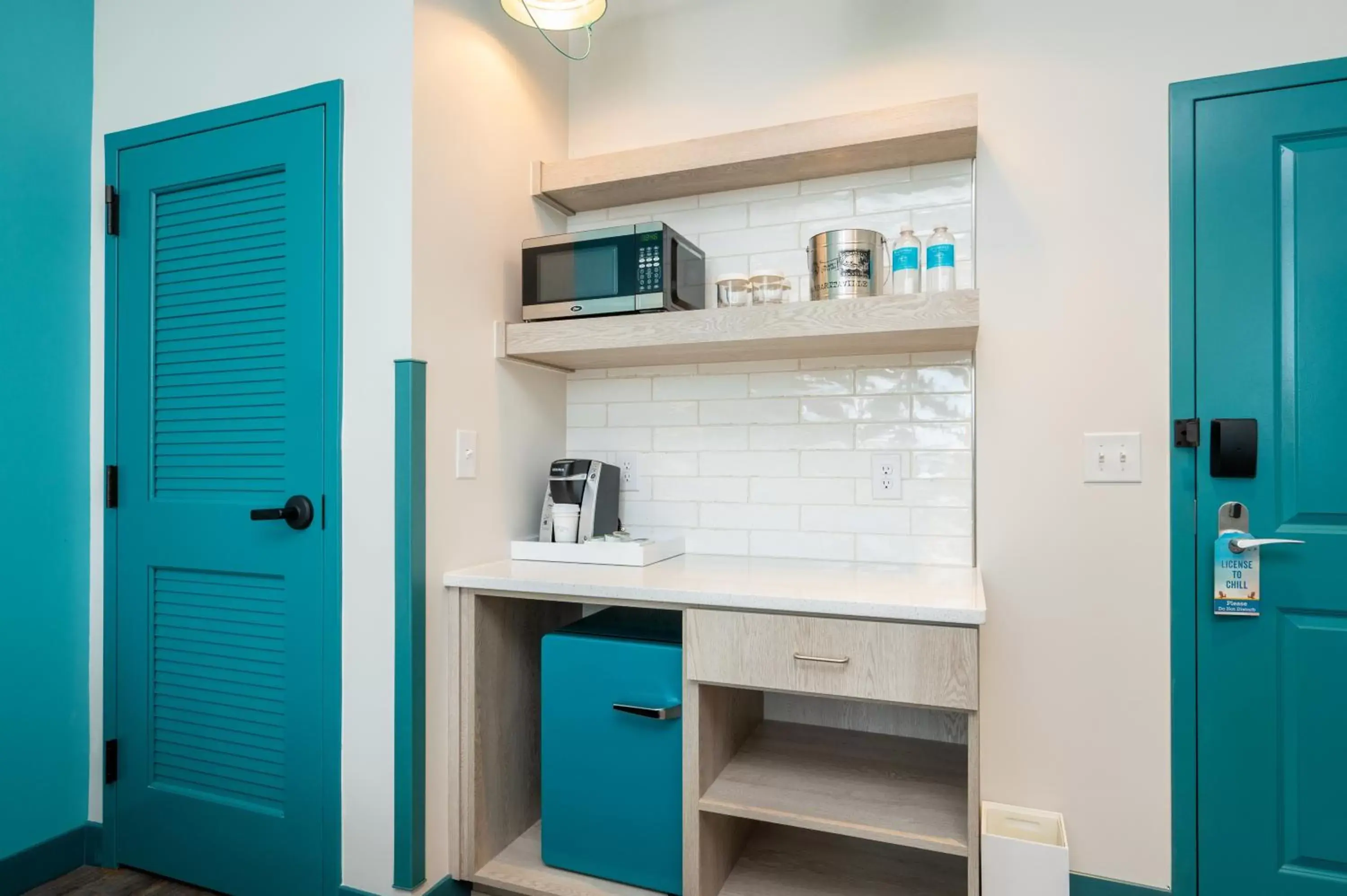 Kitchen or kitchenette, Kitchen/Kitchenette in The Lodge at Camp Margaritaville