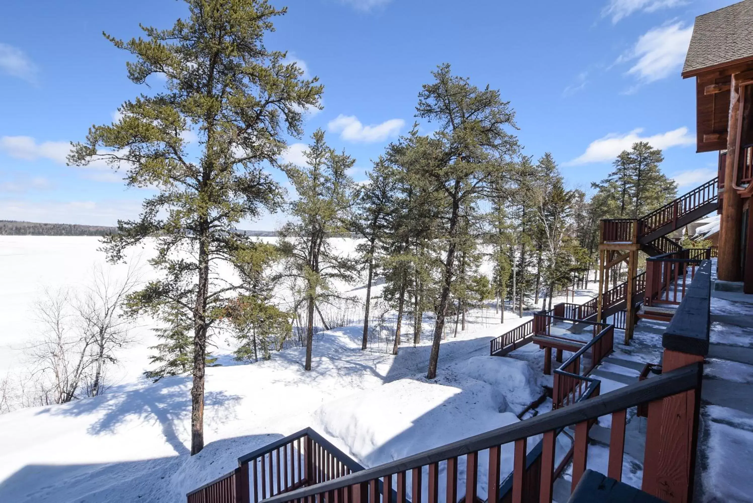 Winter in Les Condos Du Lac Taureau- Rooms & Condos