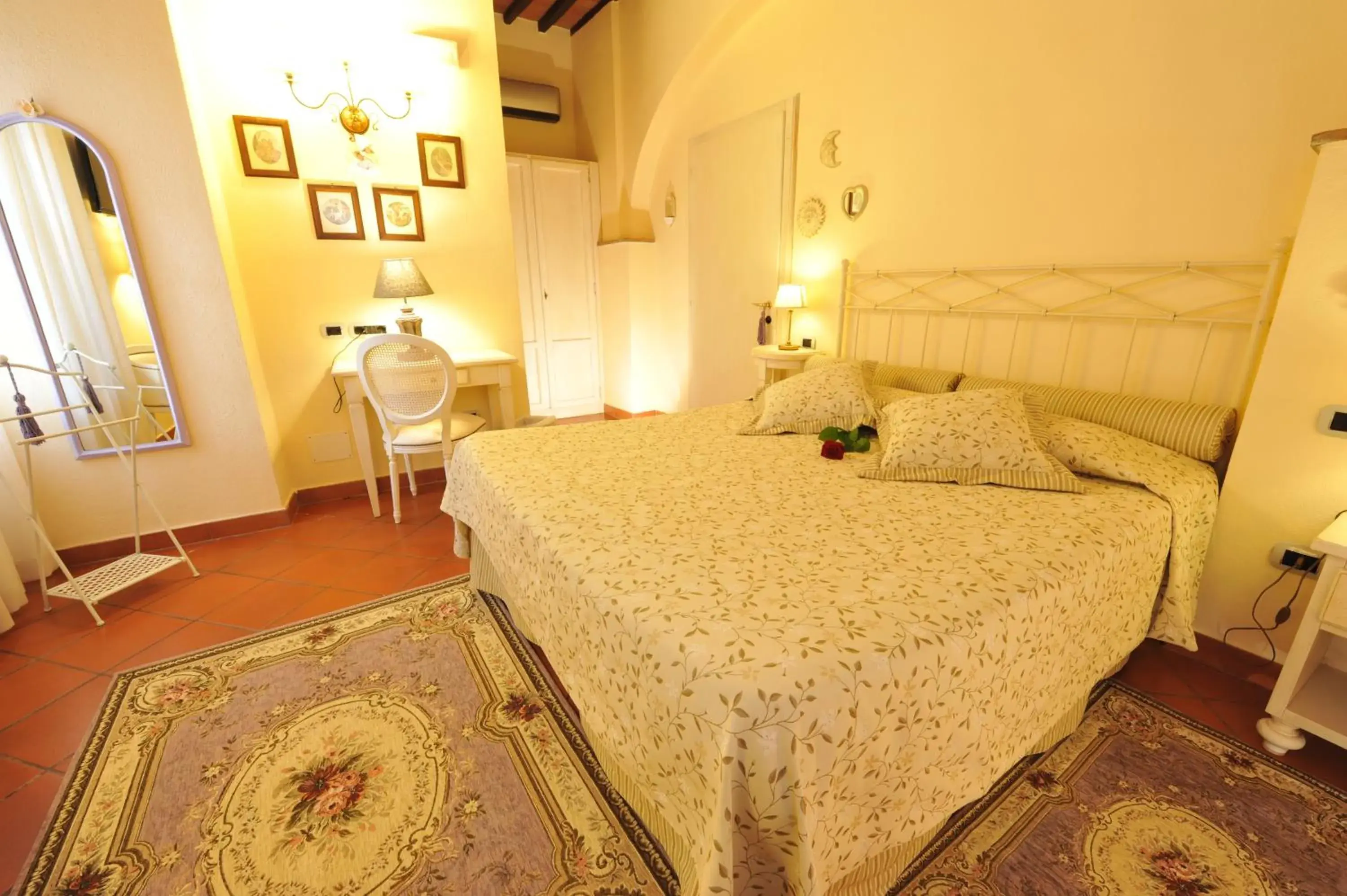 Photo of the whole room, Bed in Calidario Terme Etrusche