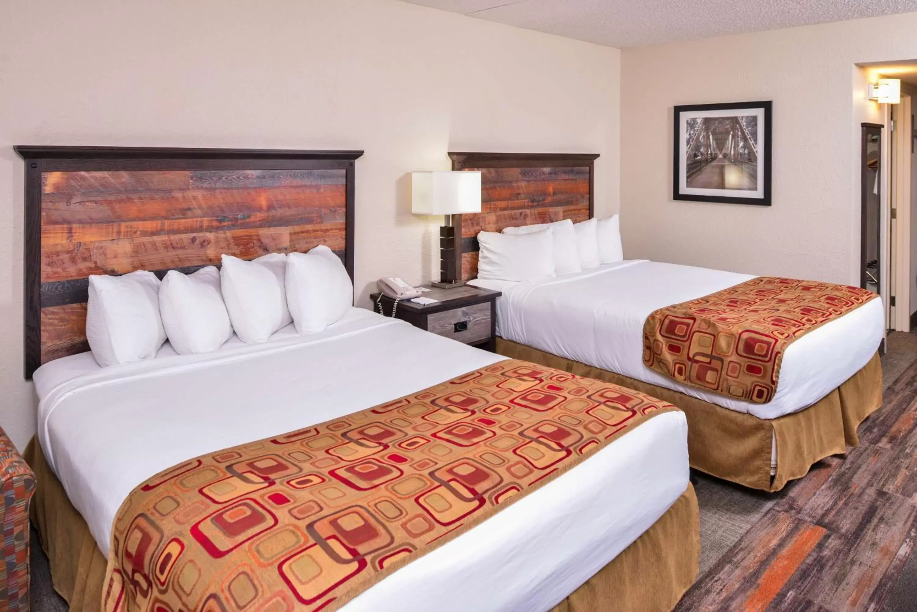 Photo of the whole room, Bed in Best Western Kelly Inn - Yankton Photo of the whole room, Bed in Best Western Kelly Inn - Yankton