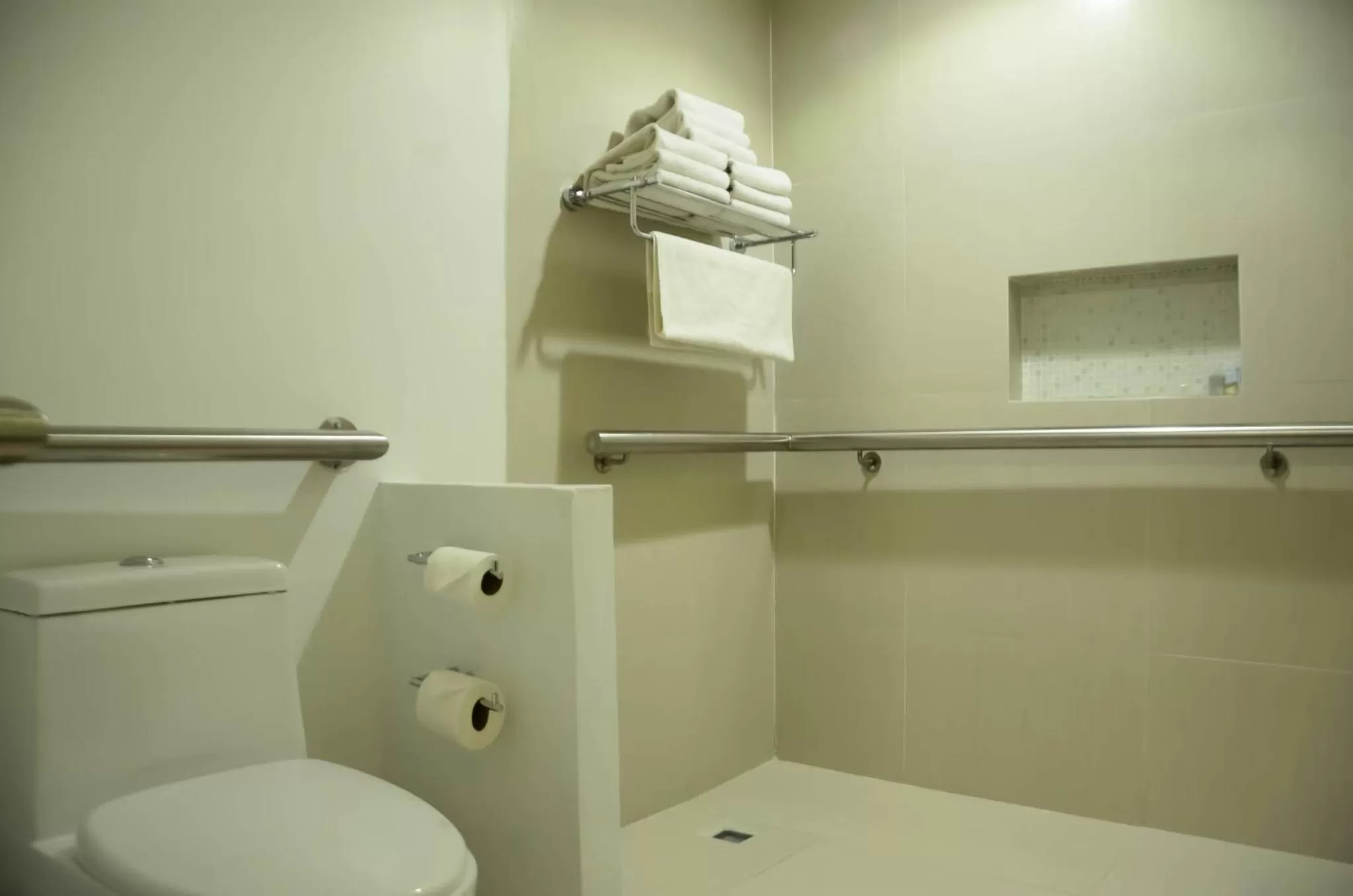 Photo of the whole room in Holiday Inn Express Pachuca by IHG