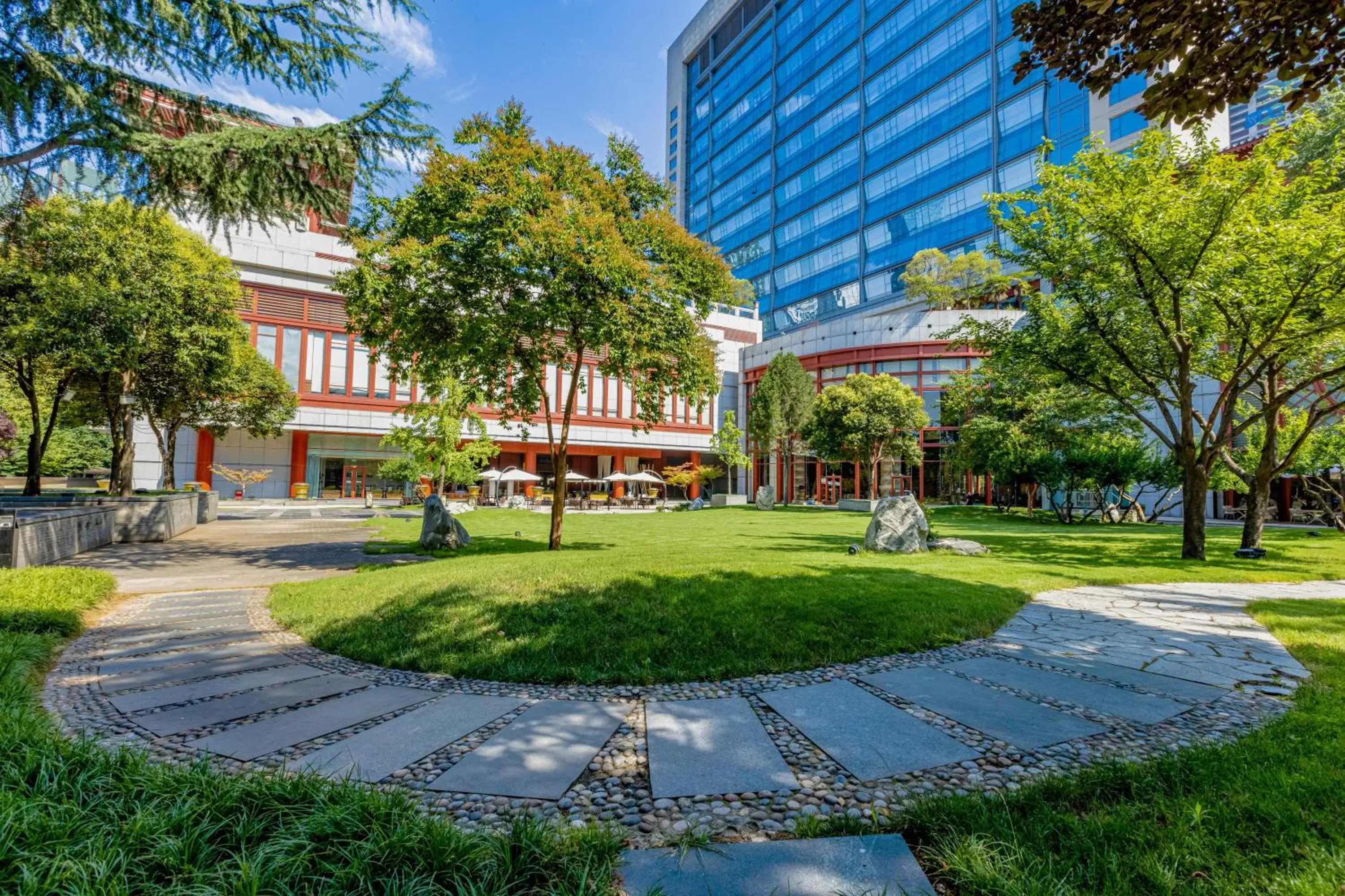 Property building, Garden in Shangri-La Hotel Xi'an