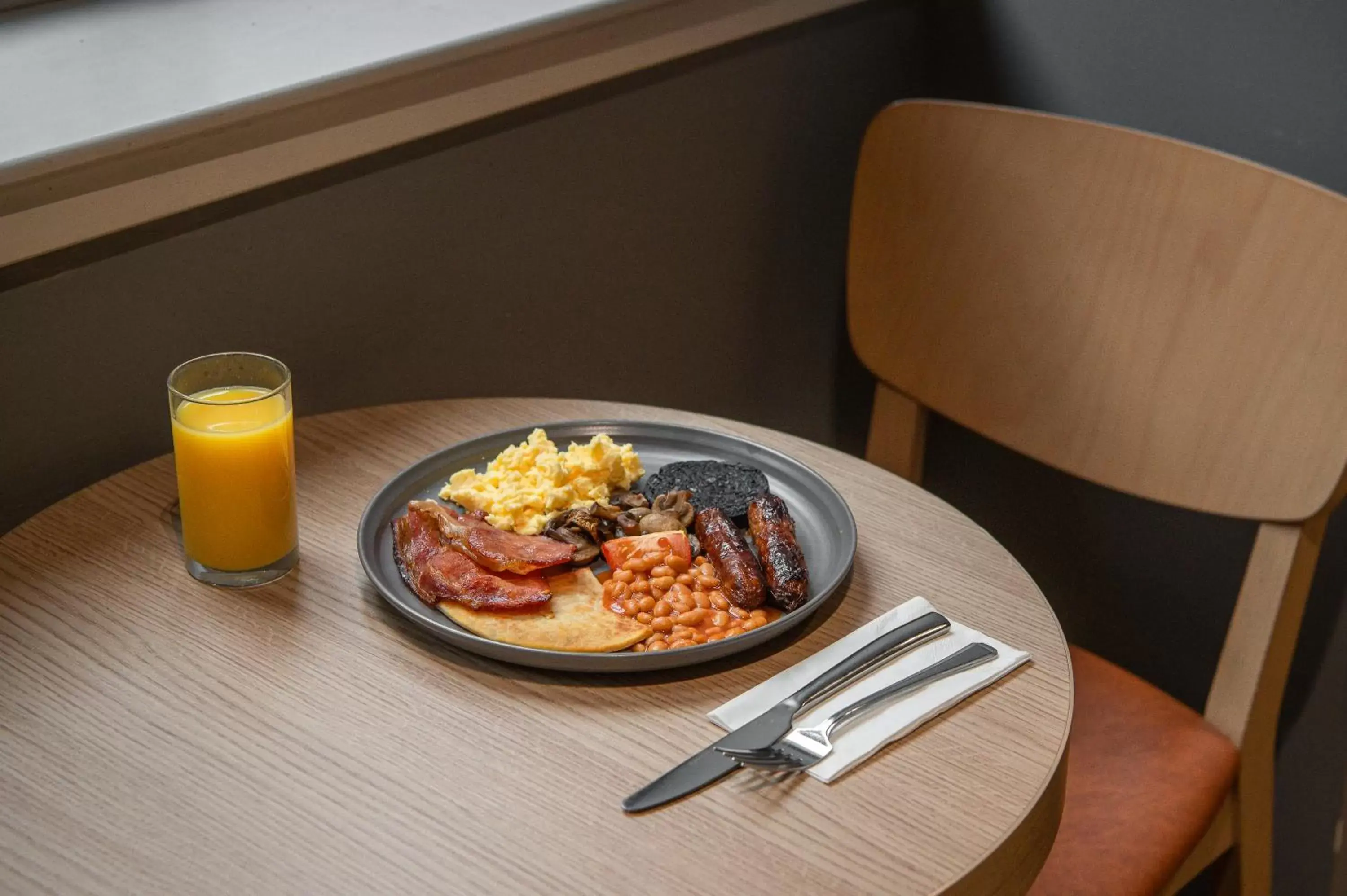 Breakfast in ibis Styles Glasgow Centre George Square