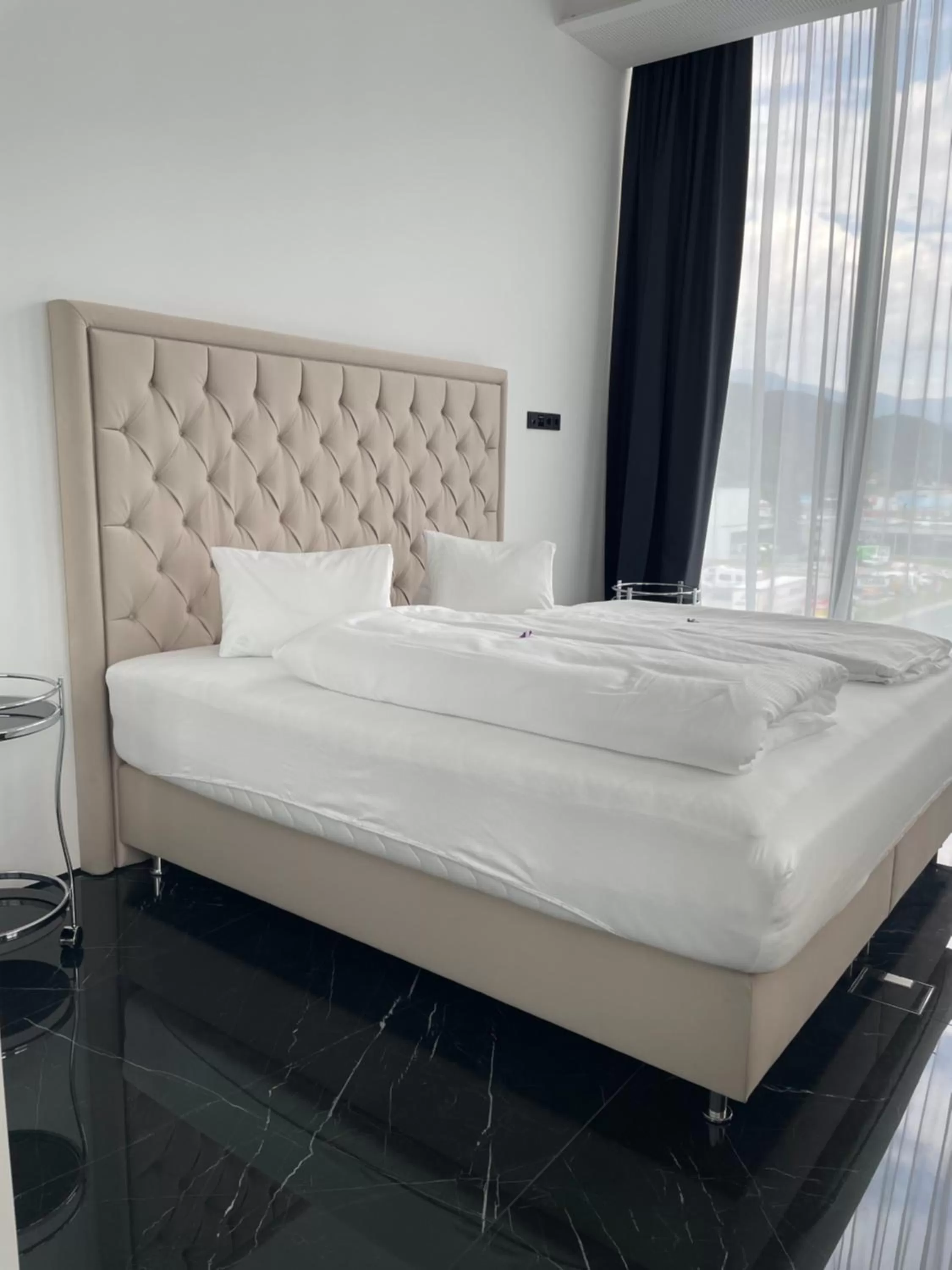 Bedroom, Bed in On The Way 24 - Sauna & Golfsimulator inklusive