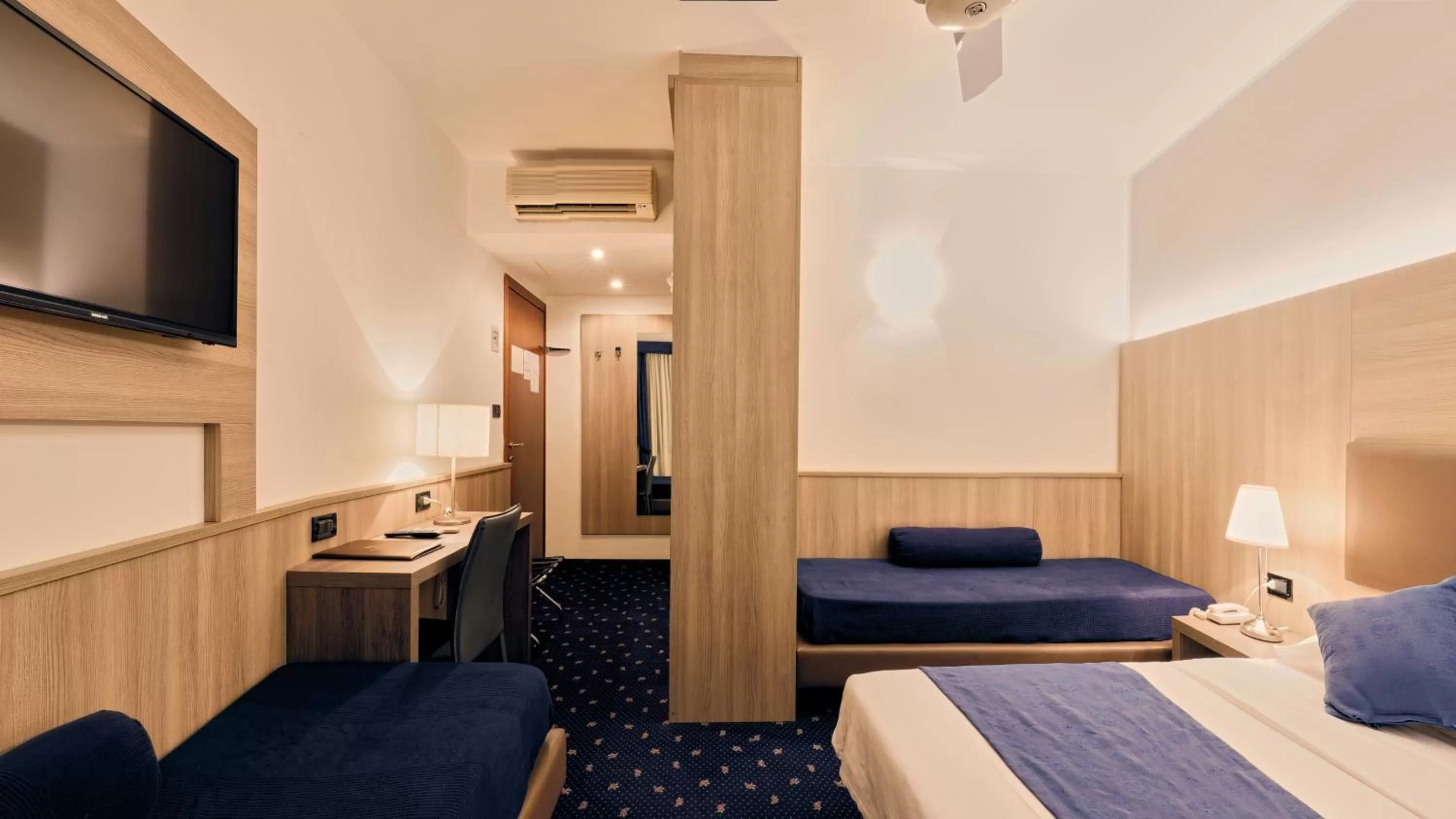 Photo of the whole room, Bed in Hotel Roberta