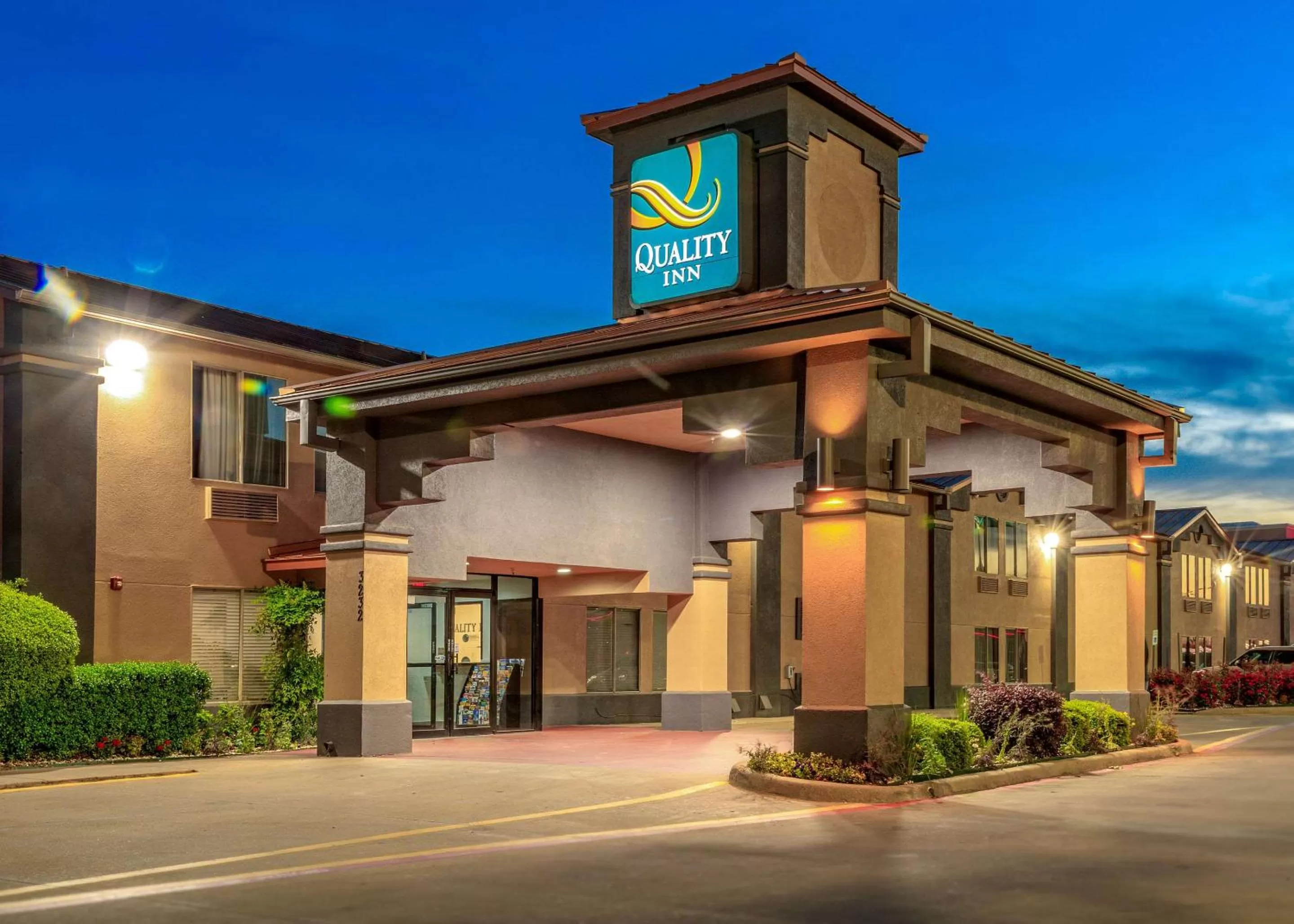Quality Inn Forest Hill - Fort Worth South
