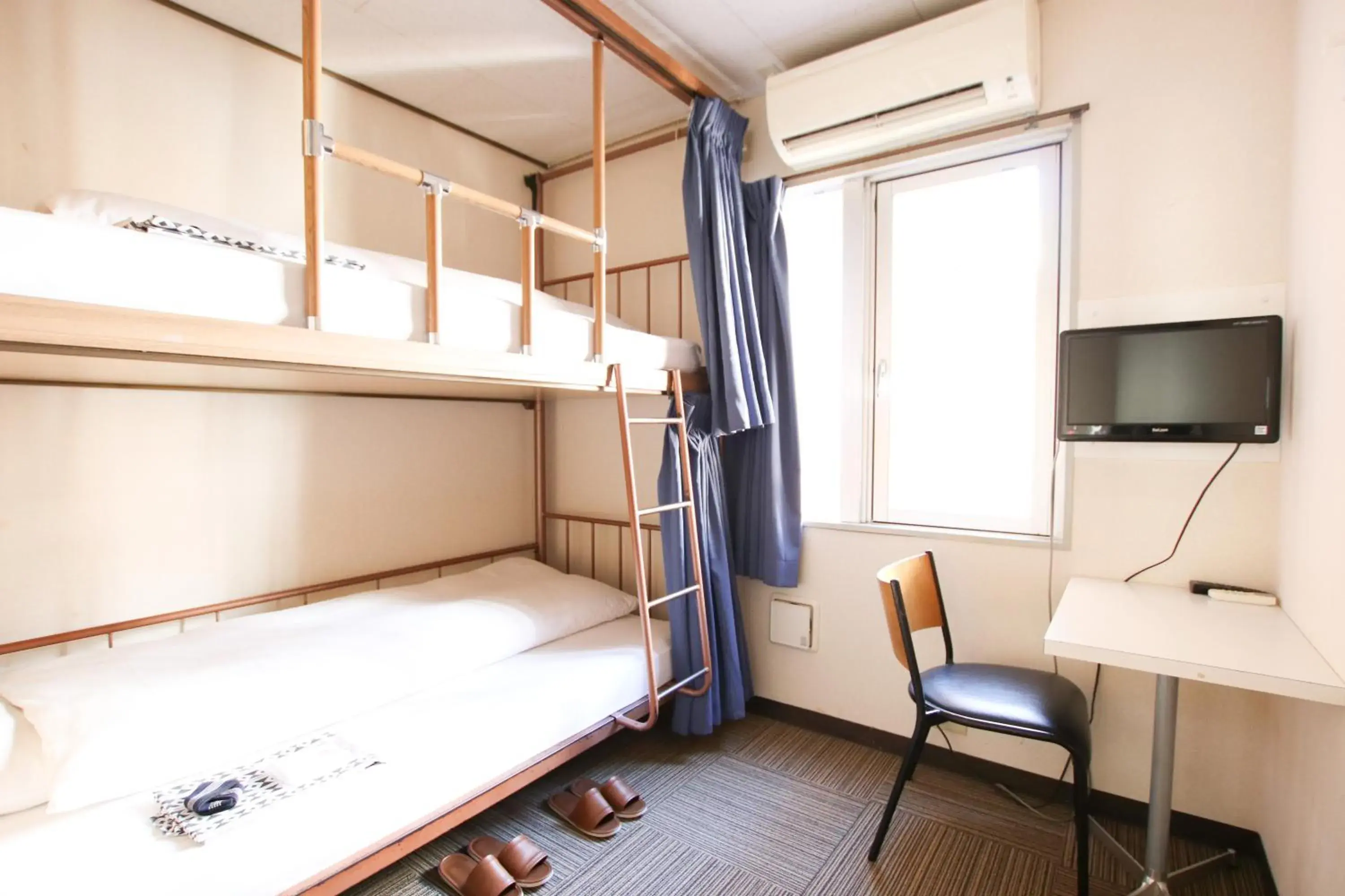 Bunk Bed in Sakura Hotel Jimbocho