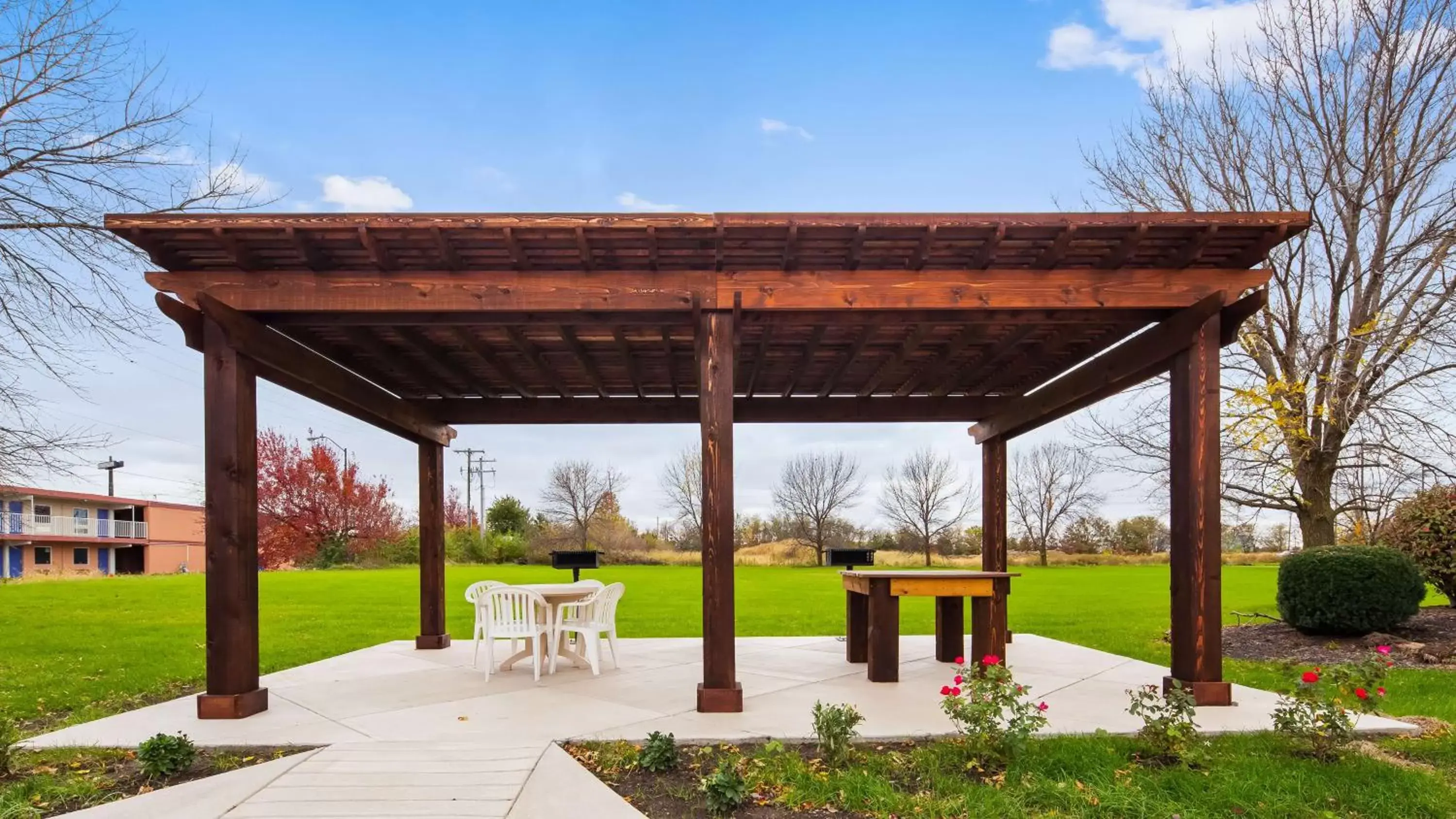 Patio in Best Western Regency Inn