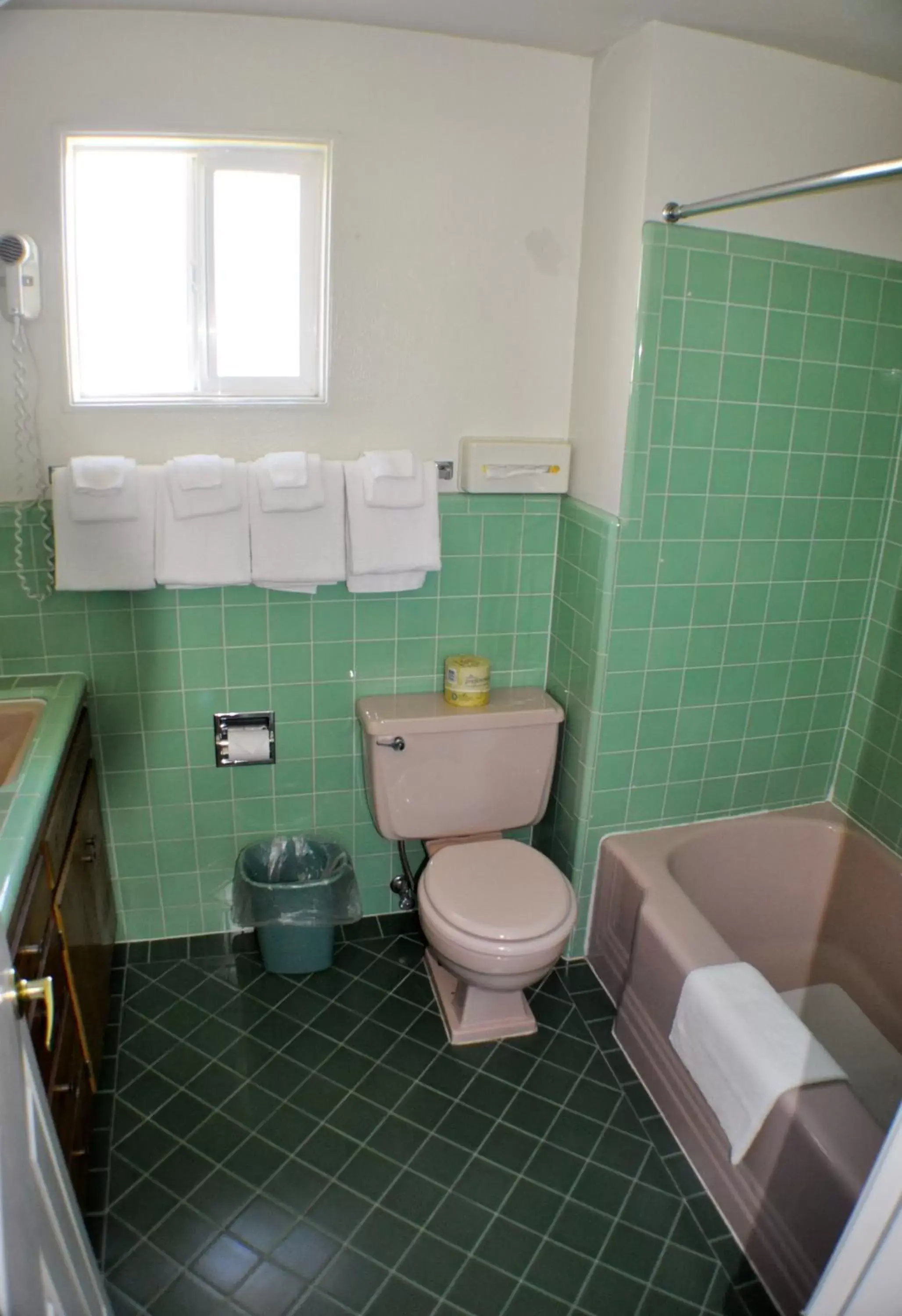 Bathroom in Uptown Inn