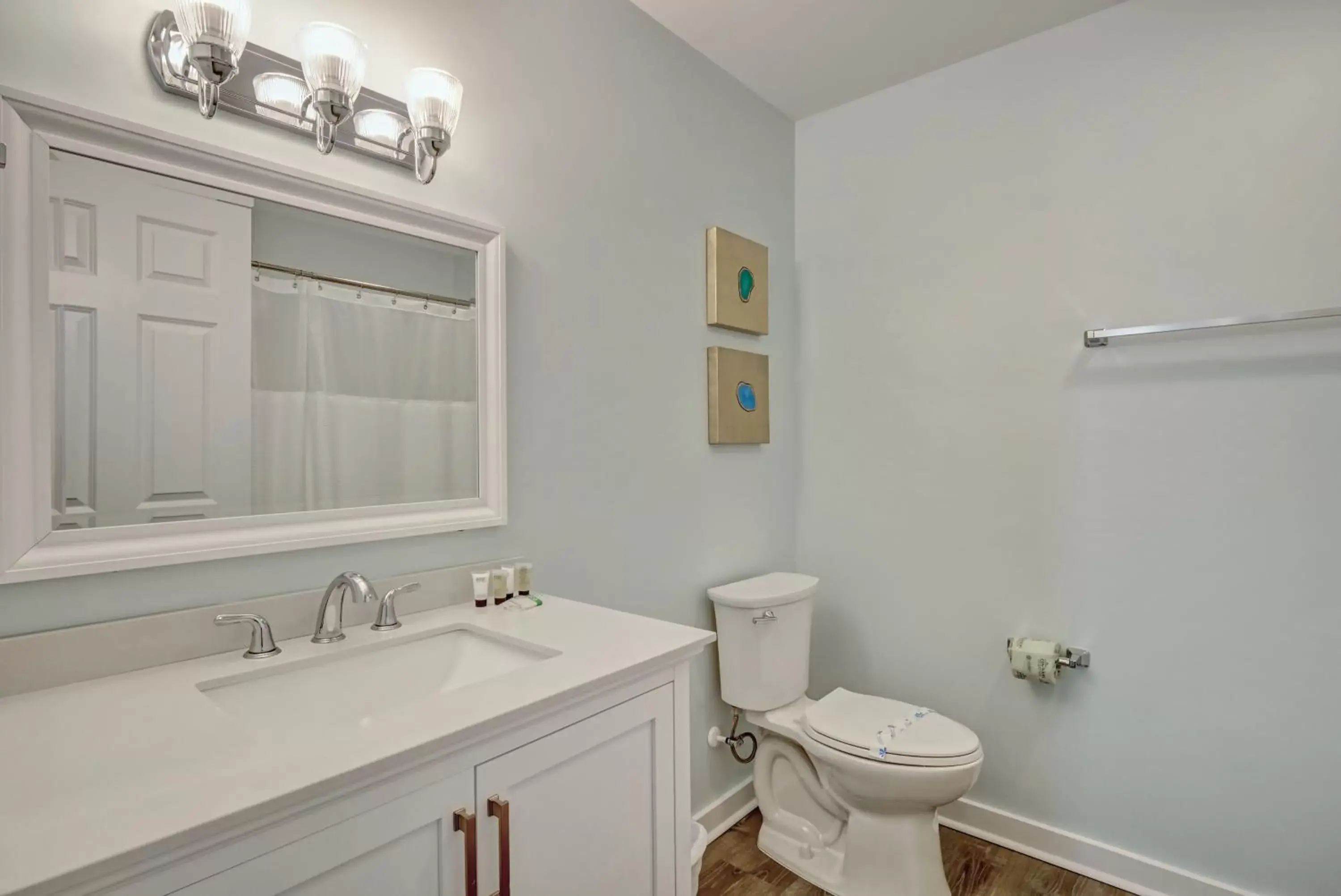 Property building, Bathroom in Loggerhead Inn and Suites by Carolina Retreats