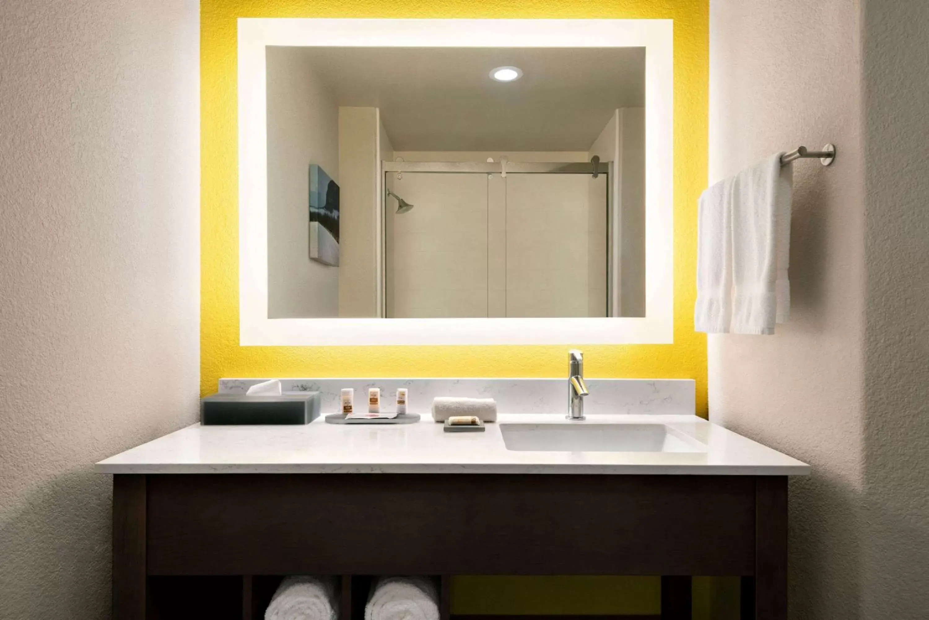 Bathroom in La Quinta by Wyndham Clovis CA