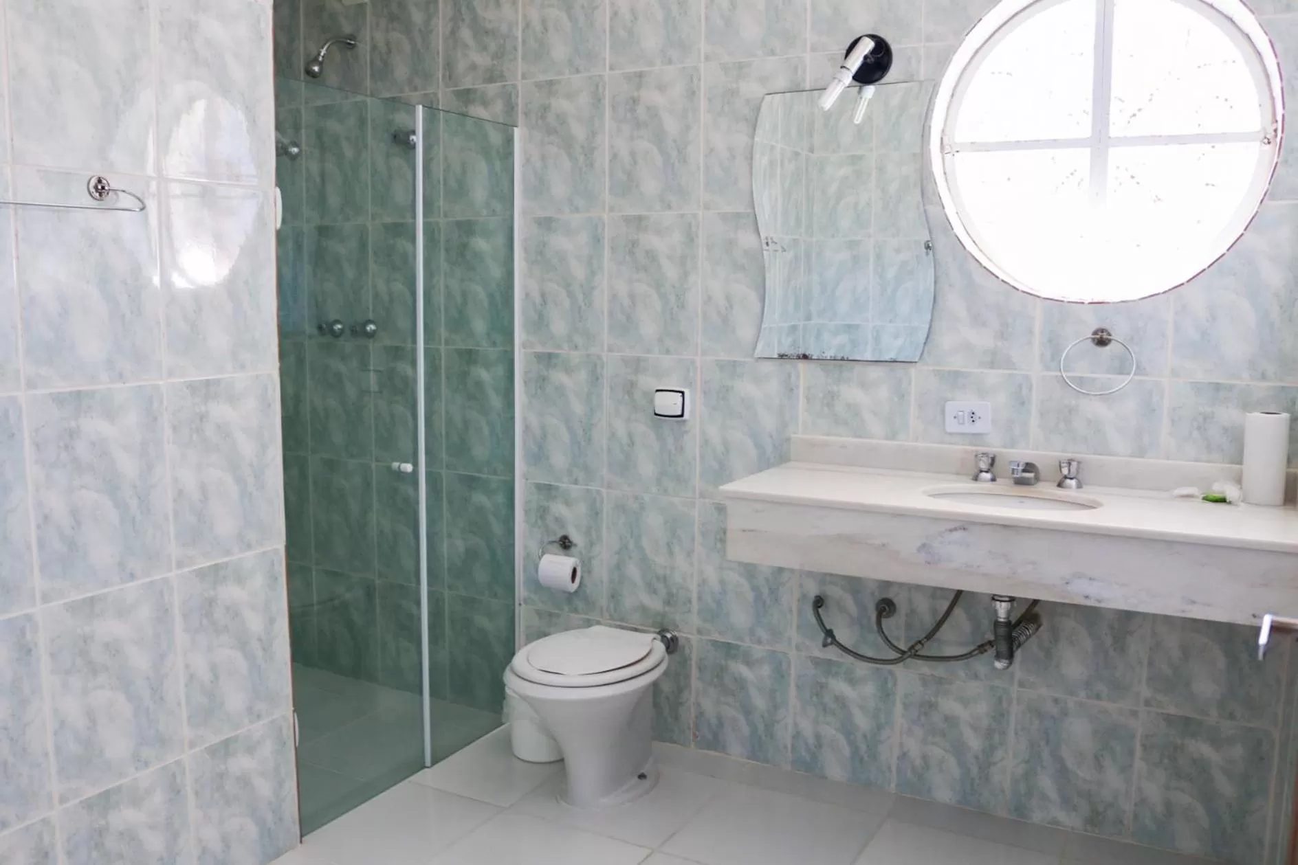 Shower in Pousada da Lua