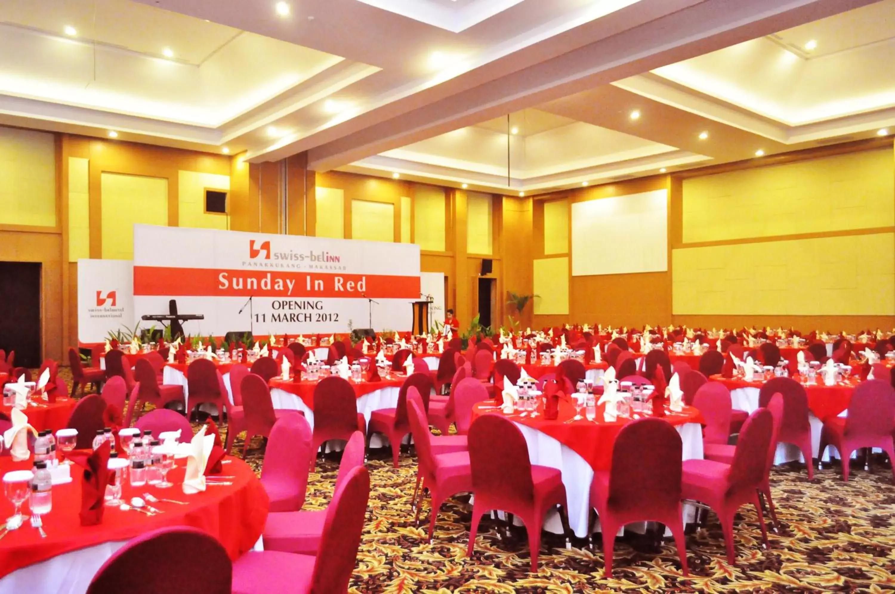 Restaurant/places to eat, Banquet Facilities in Swiss-Belinn Panakkukang