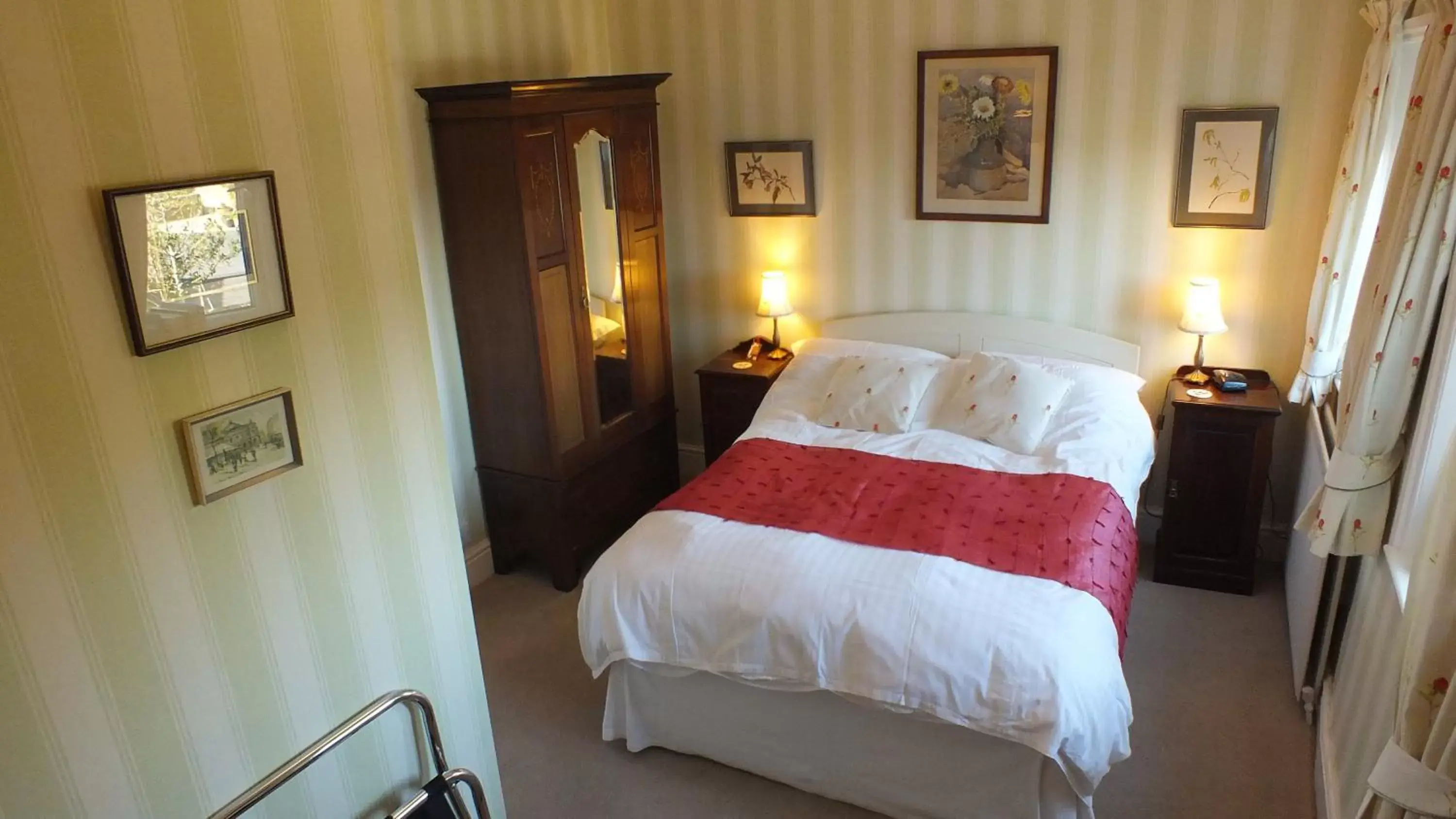 Superior Double Room in Dowfold House Bed and Breakfast