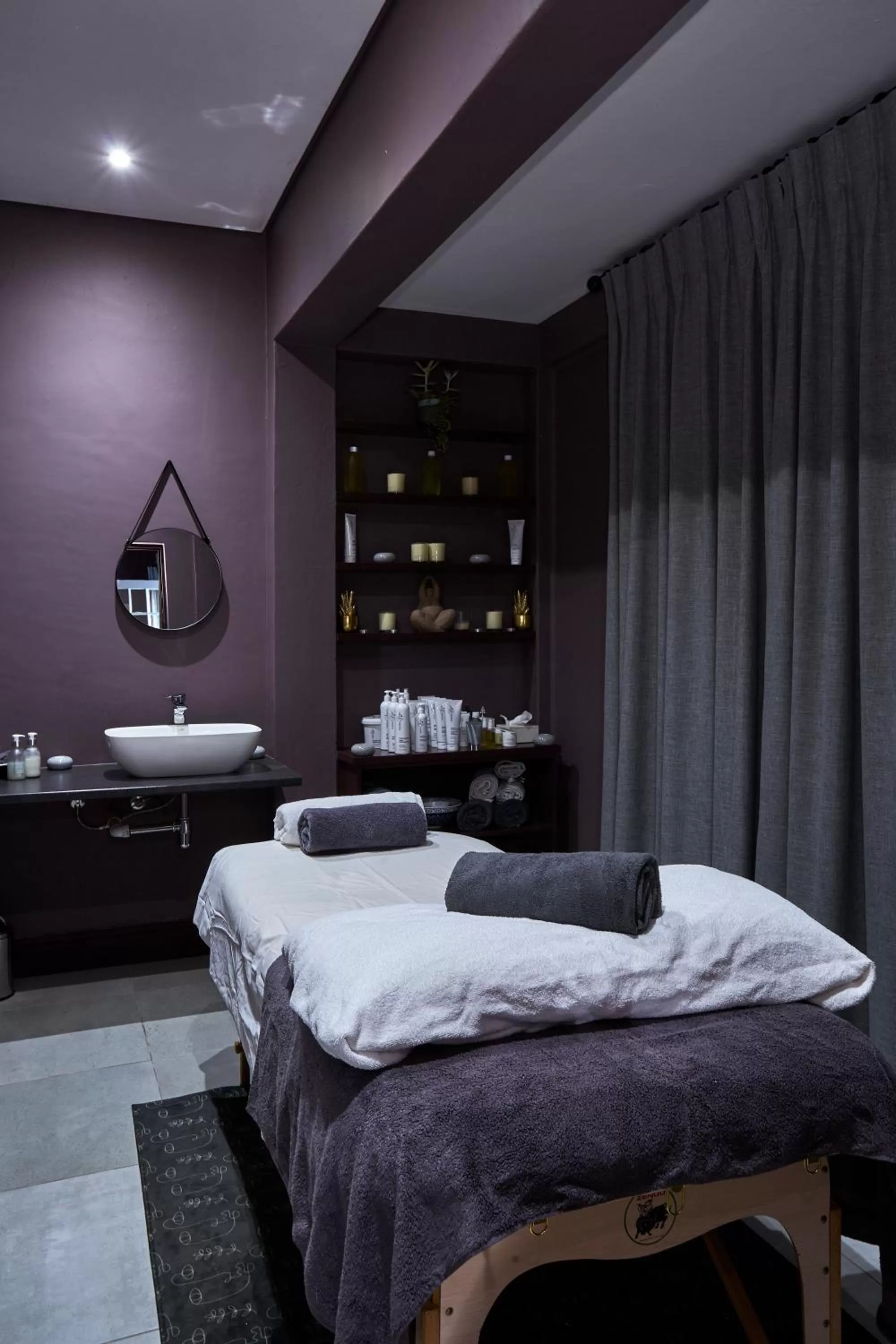 Spa and wellness centre/facilities, Bed in The Robertson Small Hotel and Spa by The Living Journey Collection