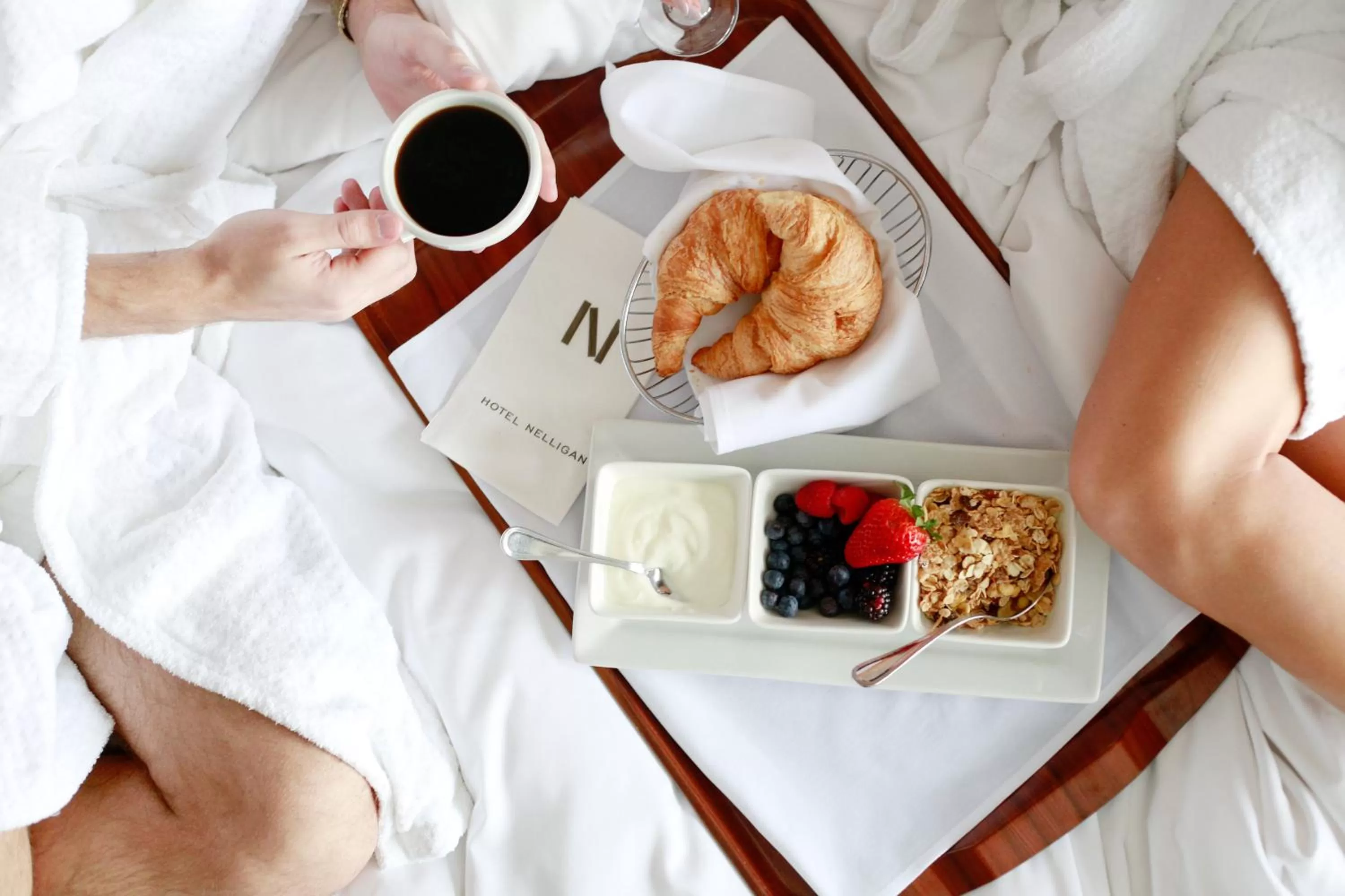 Food, Bed in Hotel Nelligan