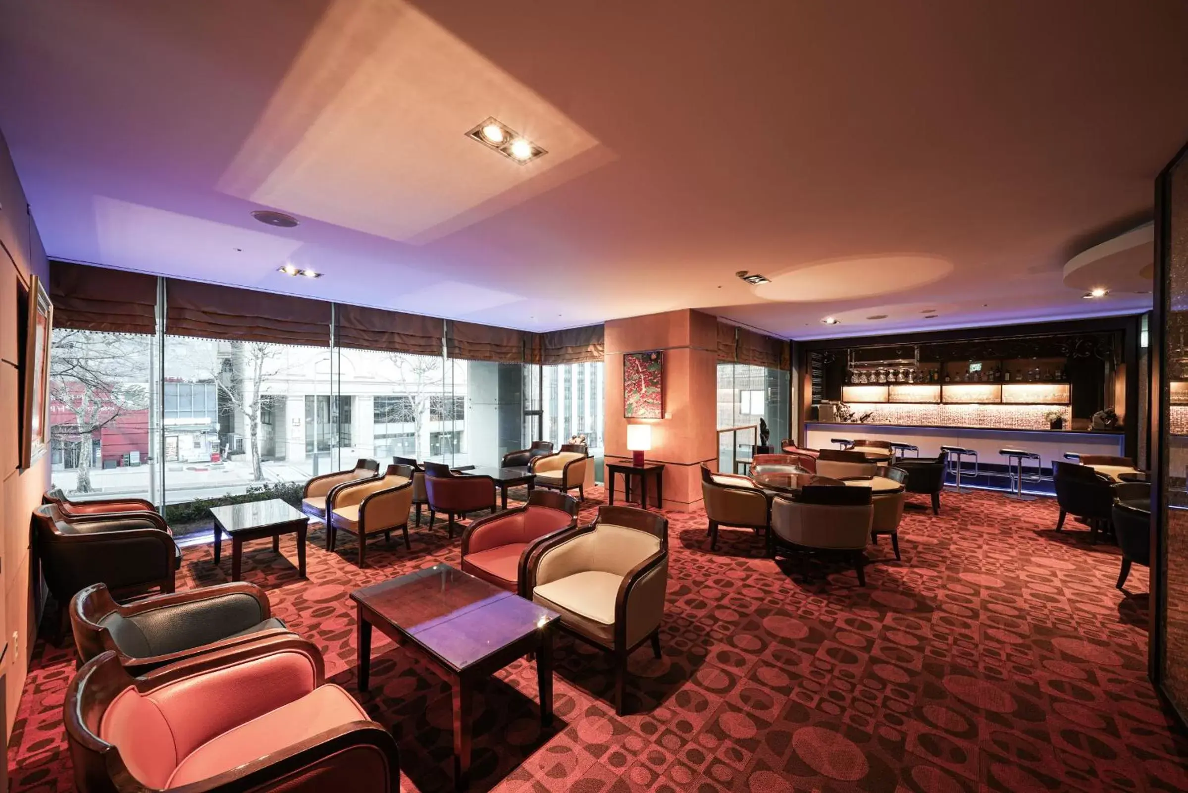 Lounge or bar, Restaurant/Places to Eat in Best Western Premier Gangnam Hotel