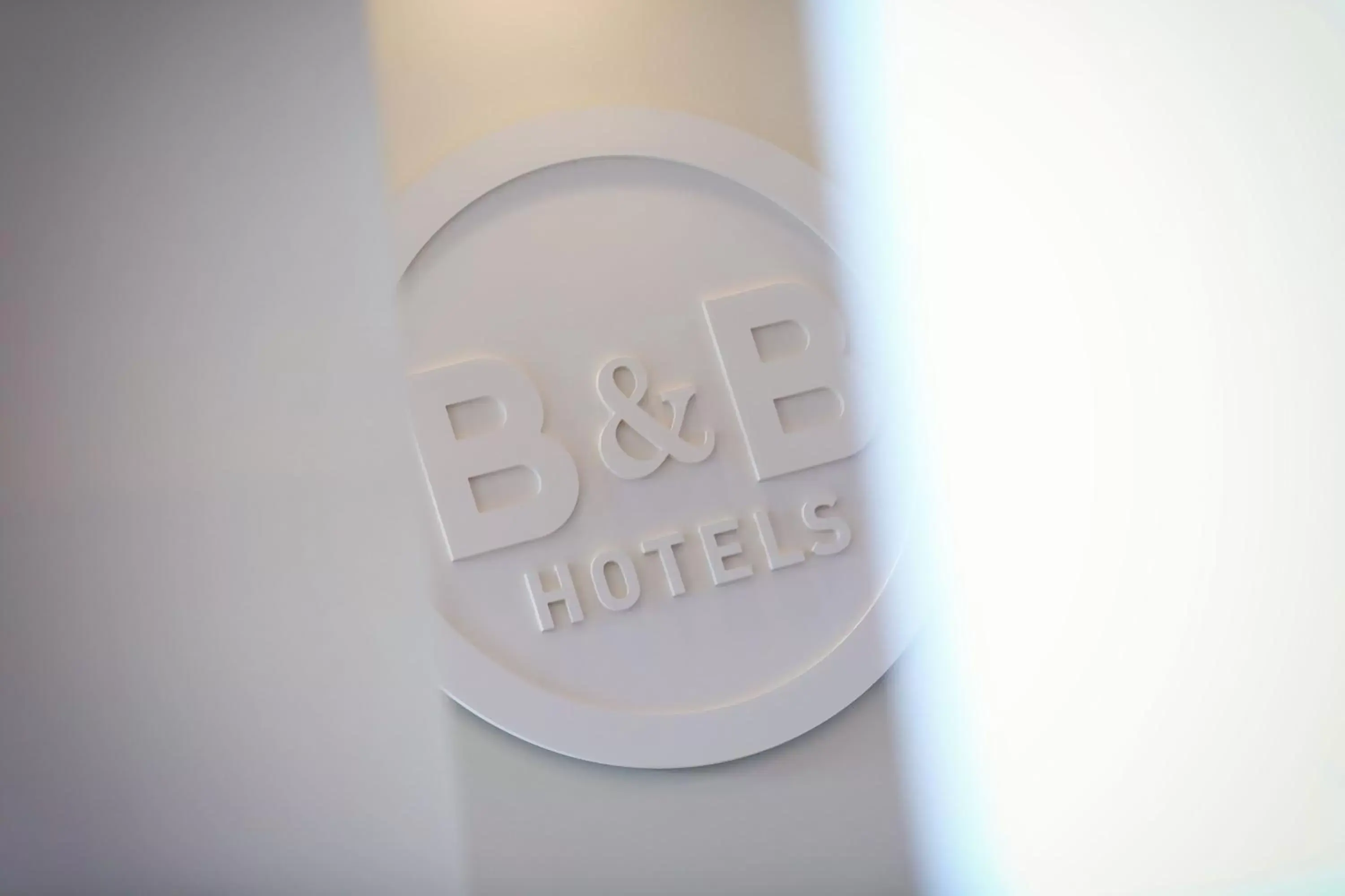 Logo/Certificate/Sign in B&B HOTEL Montpellier Vendargues