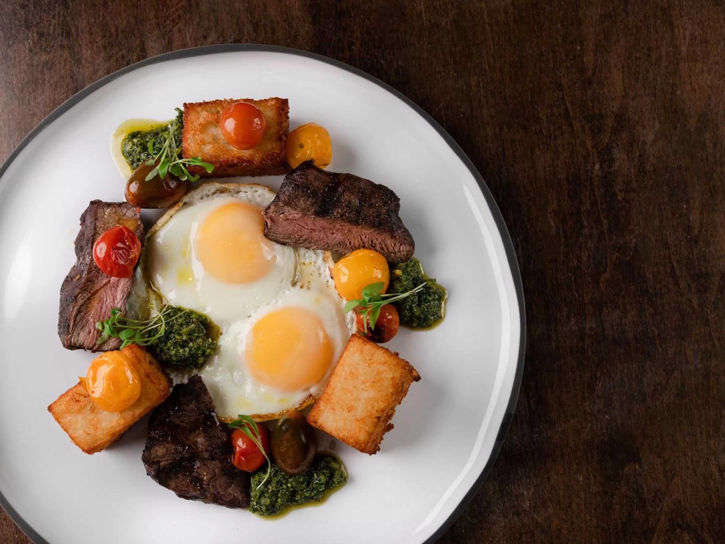 Restaurant/places to eat in Century Plaza Hotel