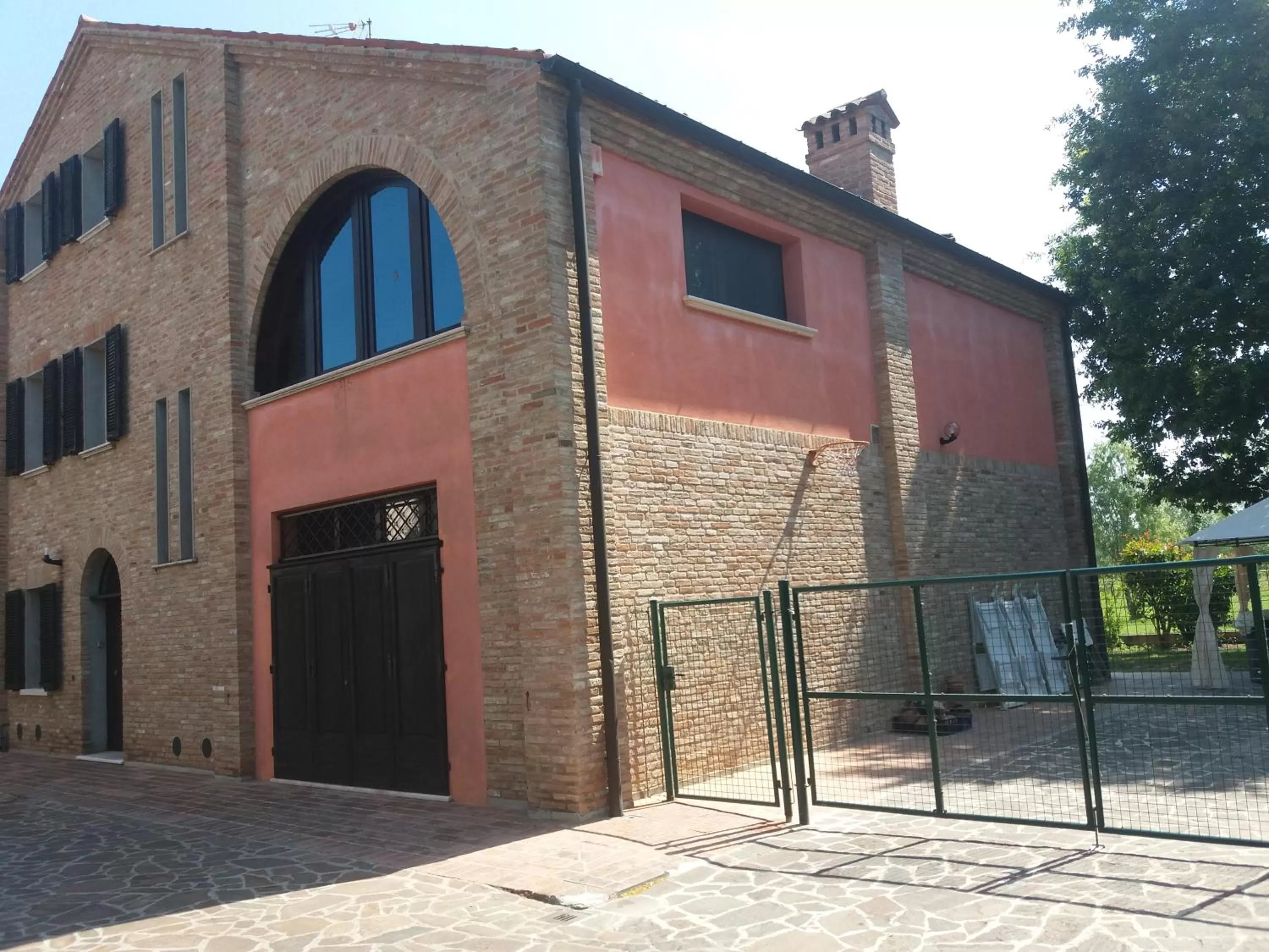 Property building in R&B un mondo a colori