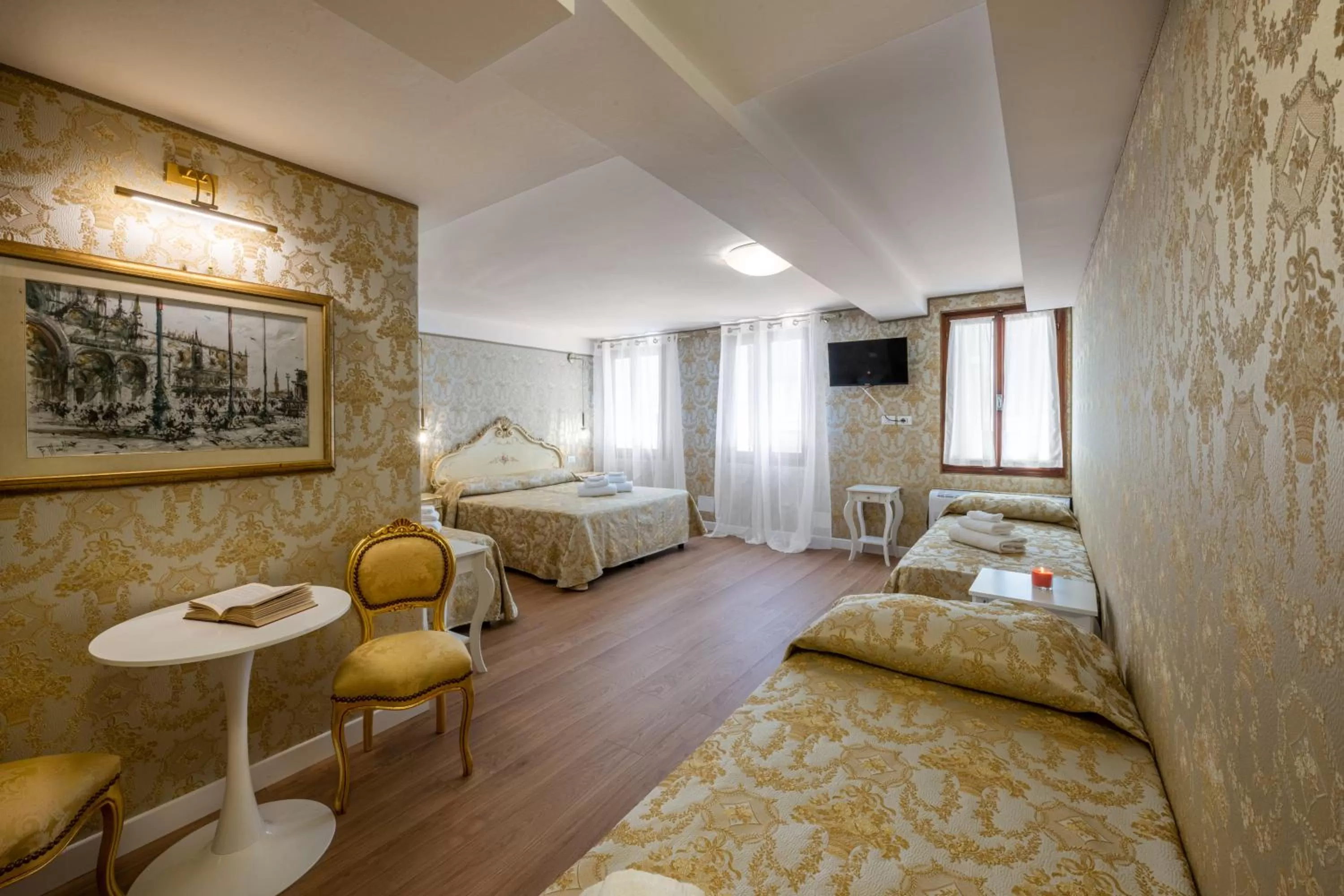 Photo of the whole room, Bed in Hotel Apostoli Garden