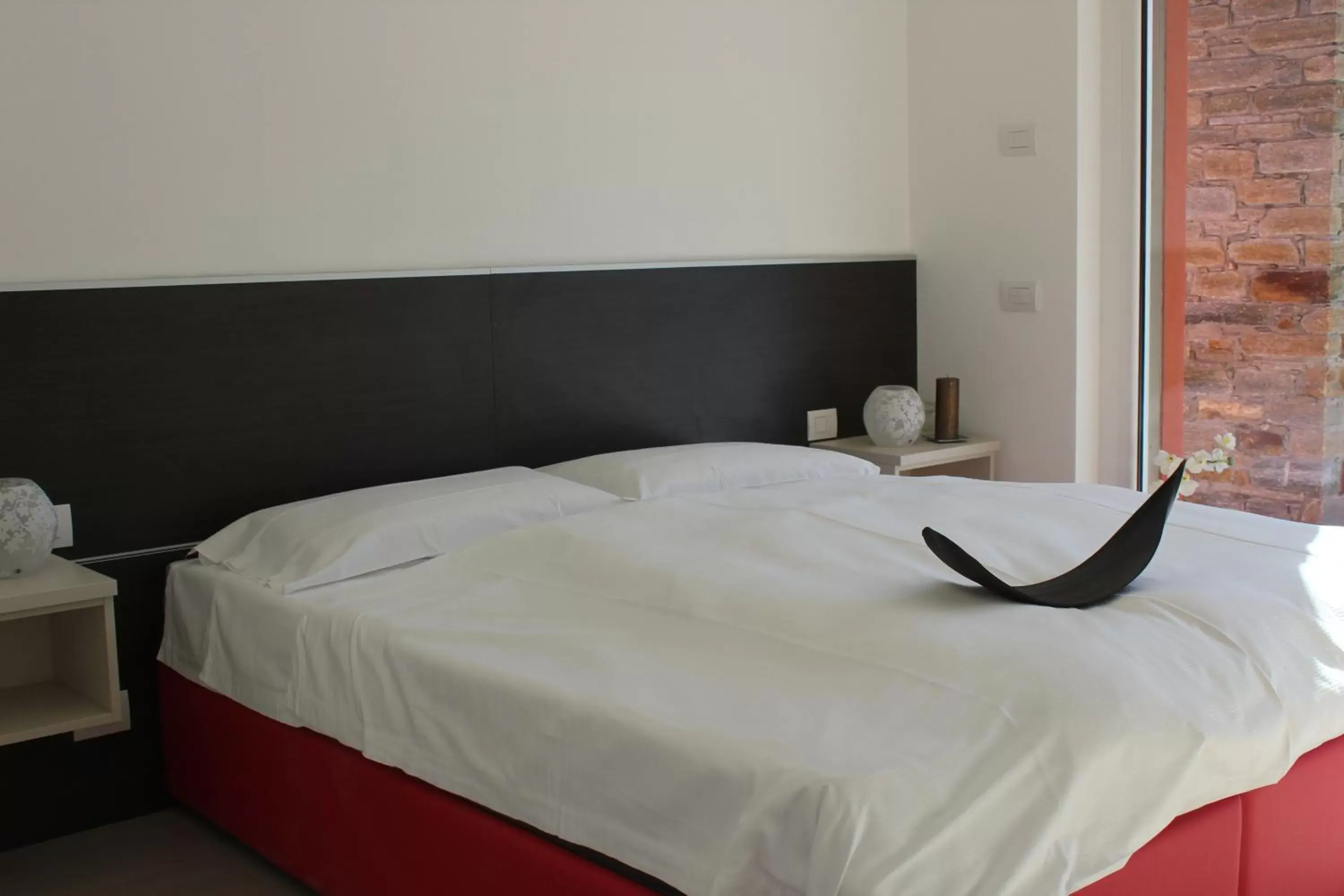 Two-Bedroom Apartment with Lake View (6 Adults) in Residence Villa Paradiso Two-Bedroom Apartment with Lake View (6 Adults) in Residence Villa Paradiso