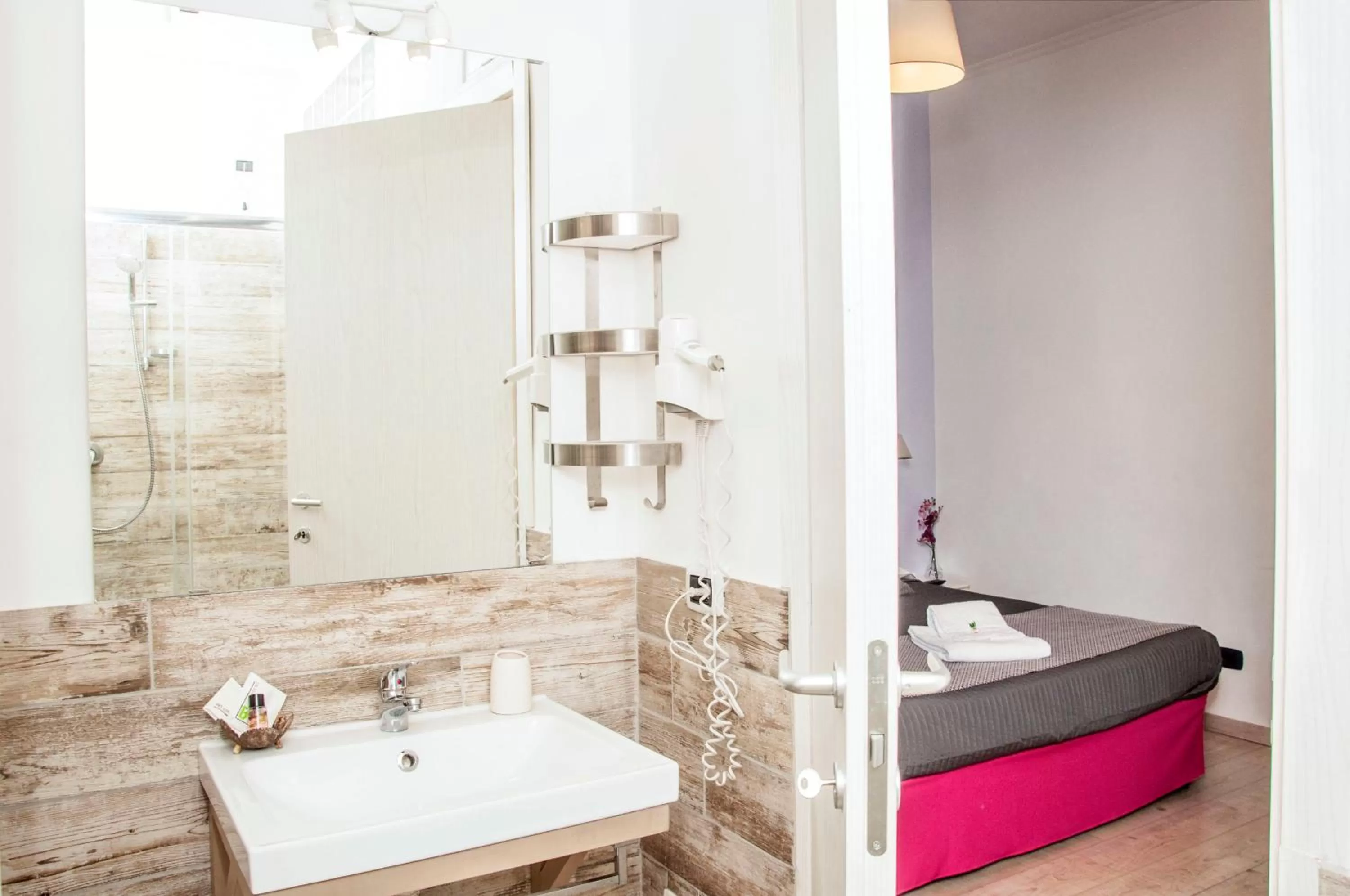 Bathroom in B&B Exa Rooms - Just Rome