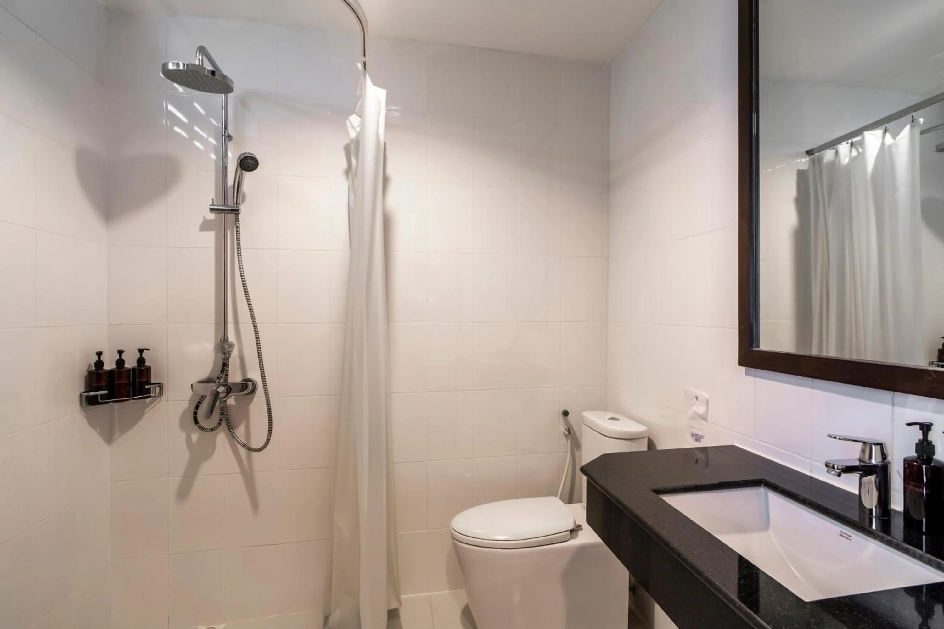 Shower in Best Western Phuket Ocean Resort