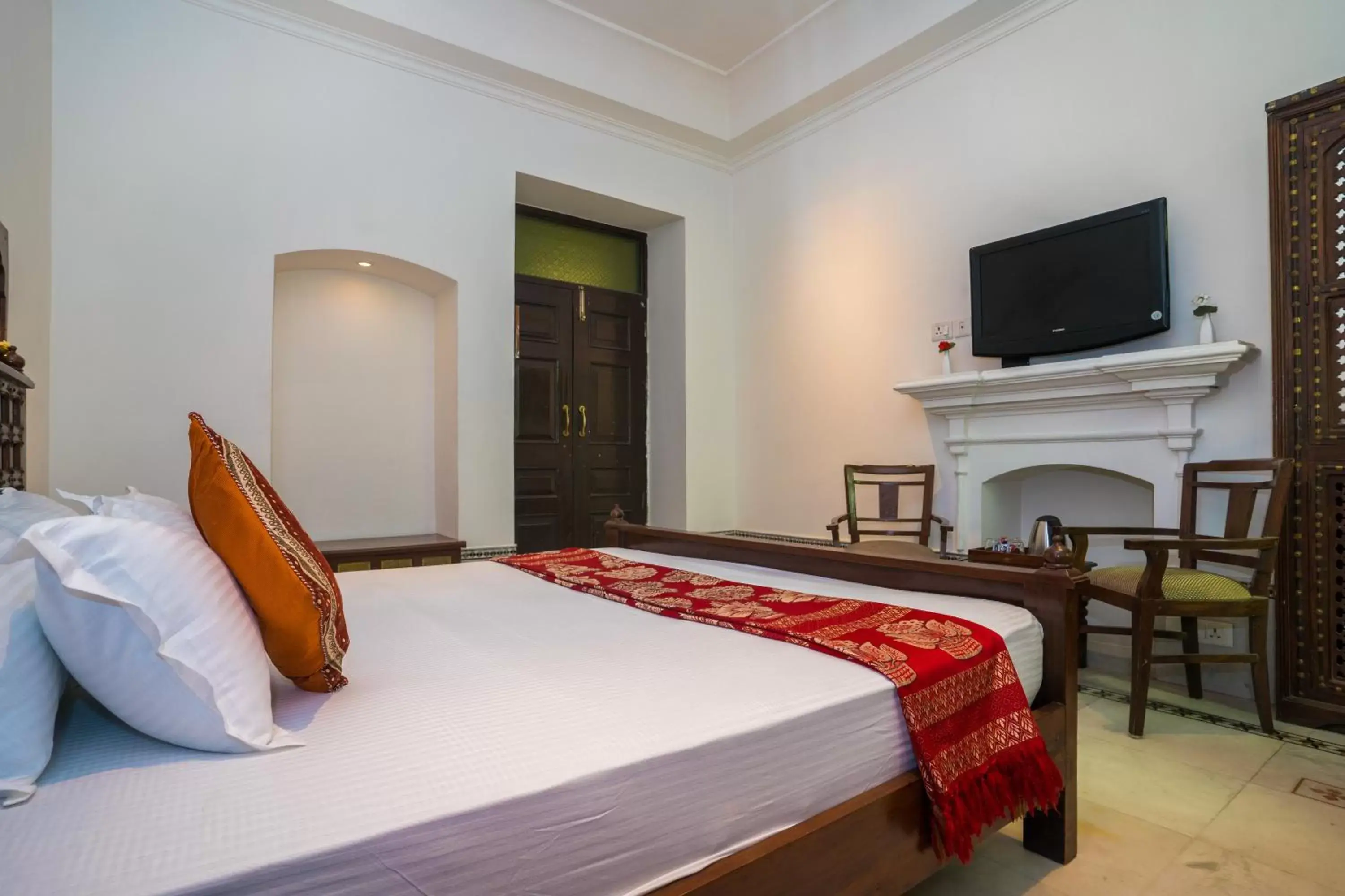 Bed in Ganga Heritage By Howard Bed in Ganga Heritage By Howard