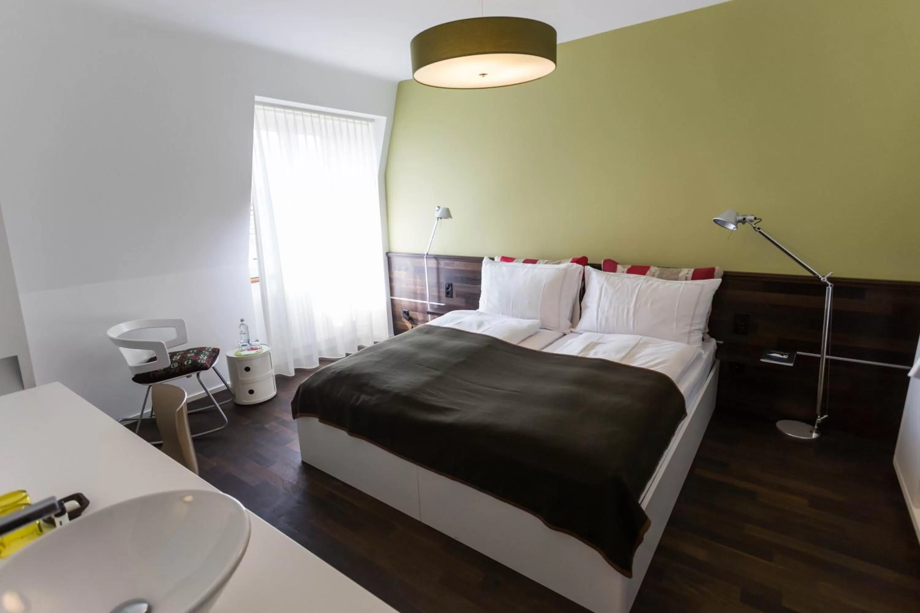 Bed in Design Hotel Plattenhof