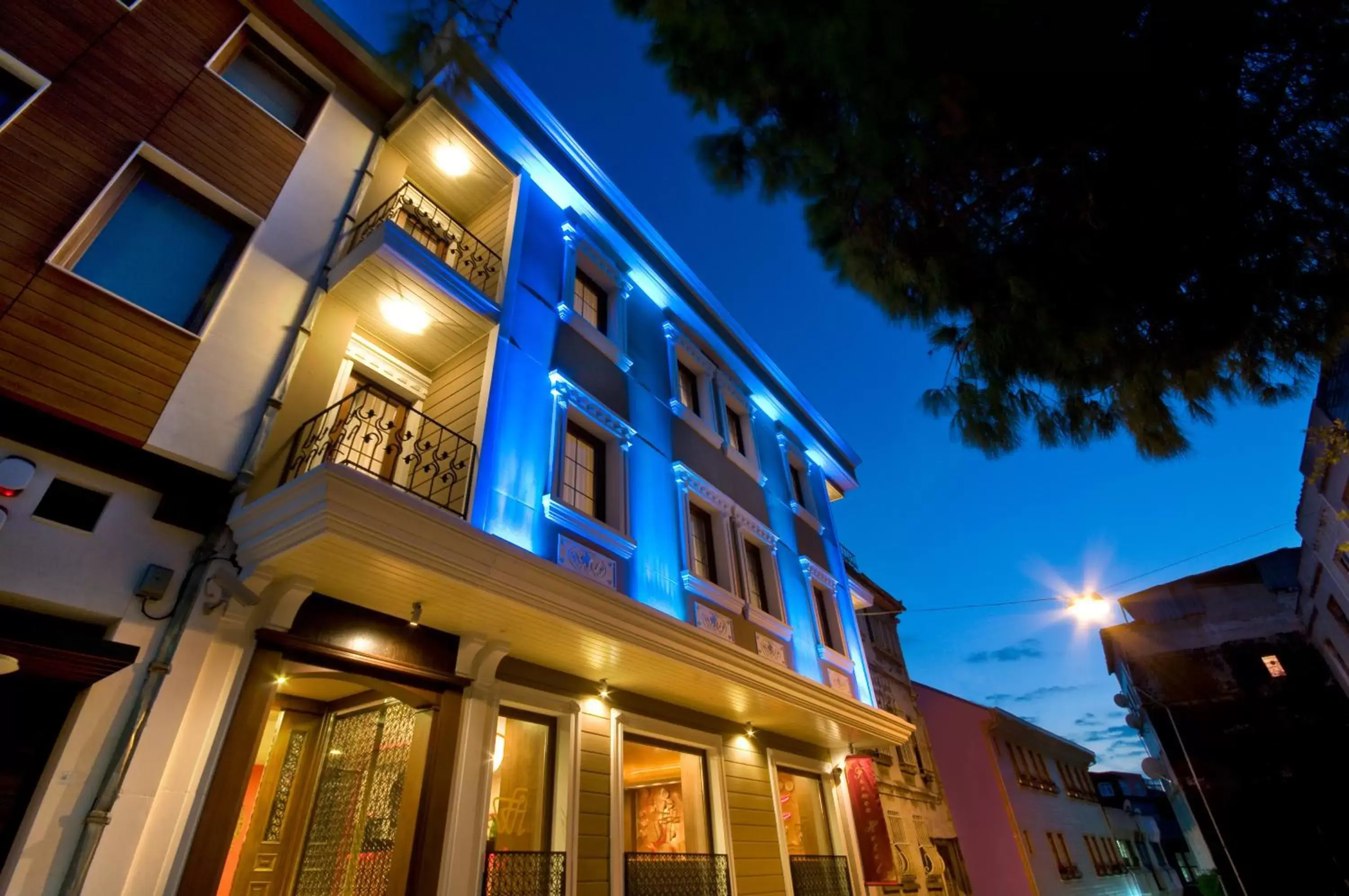 Property Building in Ferman Hotel Old City -Special Category