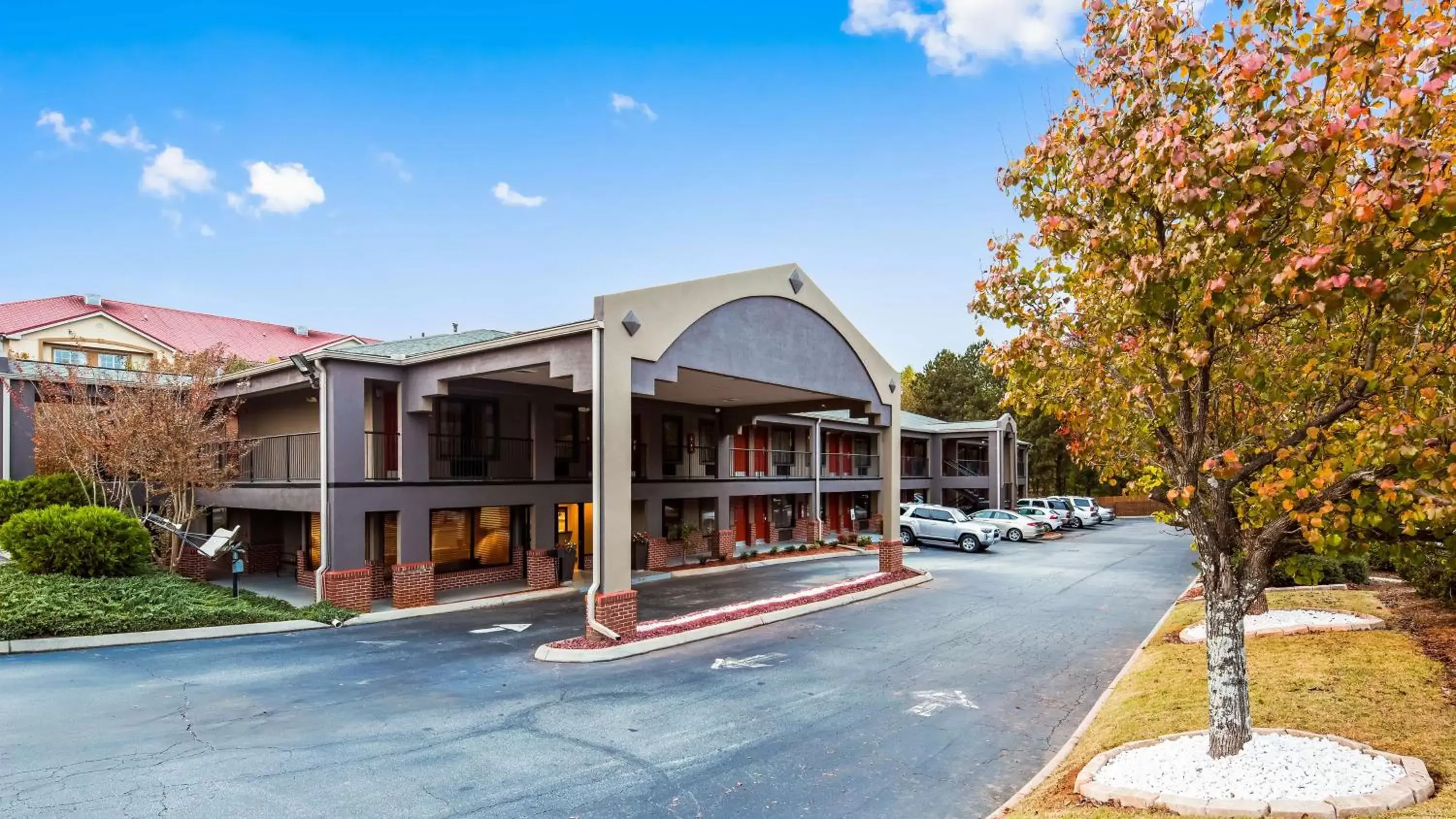 Property building in Best Western Shenandoah Inn Property building in Best Western Shenandoah Inn