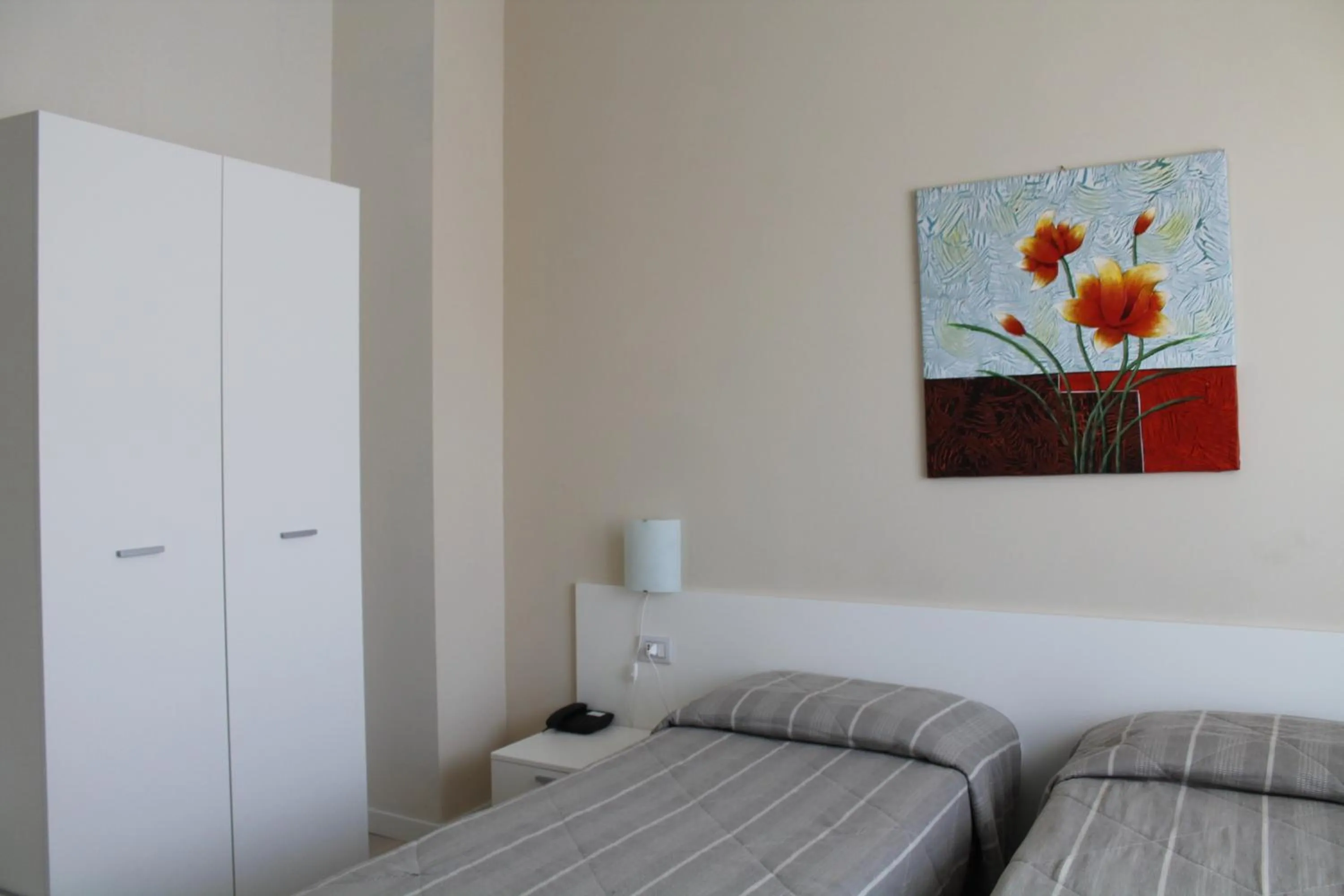 Twin Room in Hotel Cremona Viale