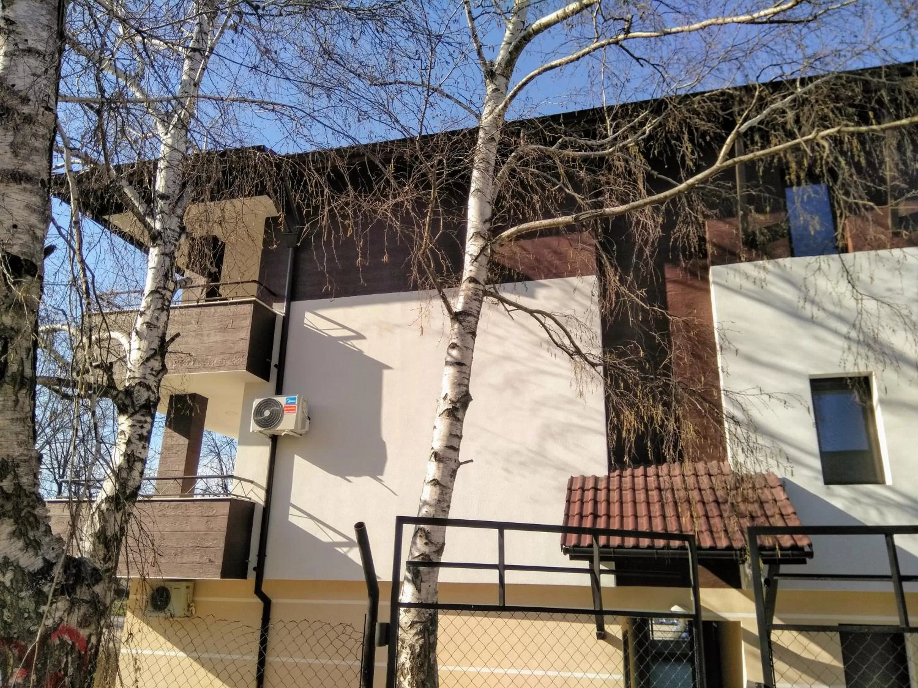 Property building in Complex Friends