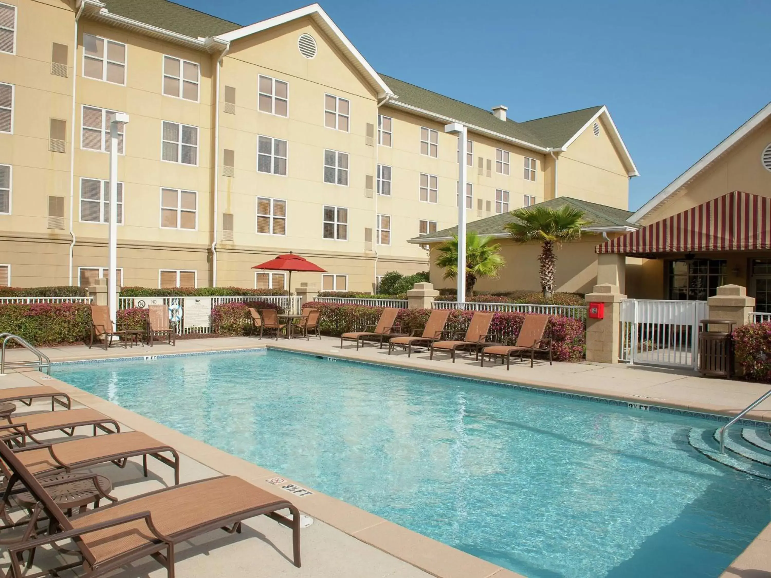 Property Building in Homewood Suites by Hilton Pensacola Airport-Cordova Mall Area
