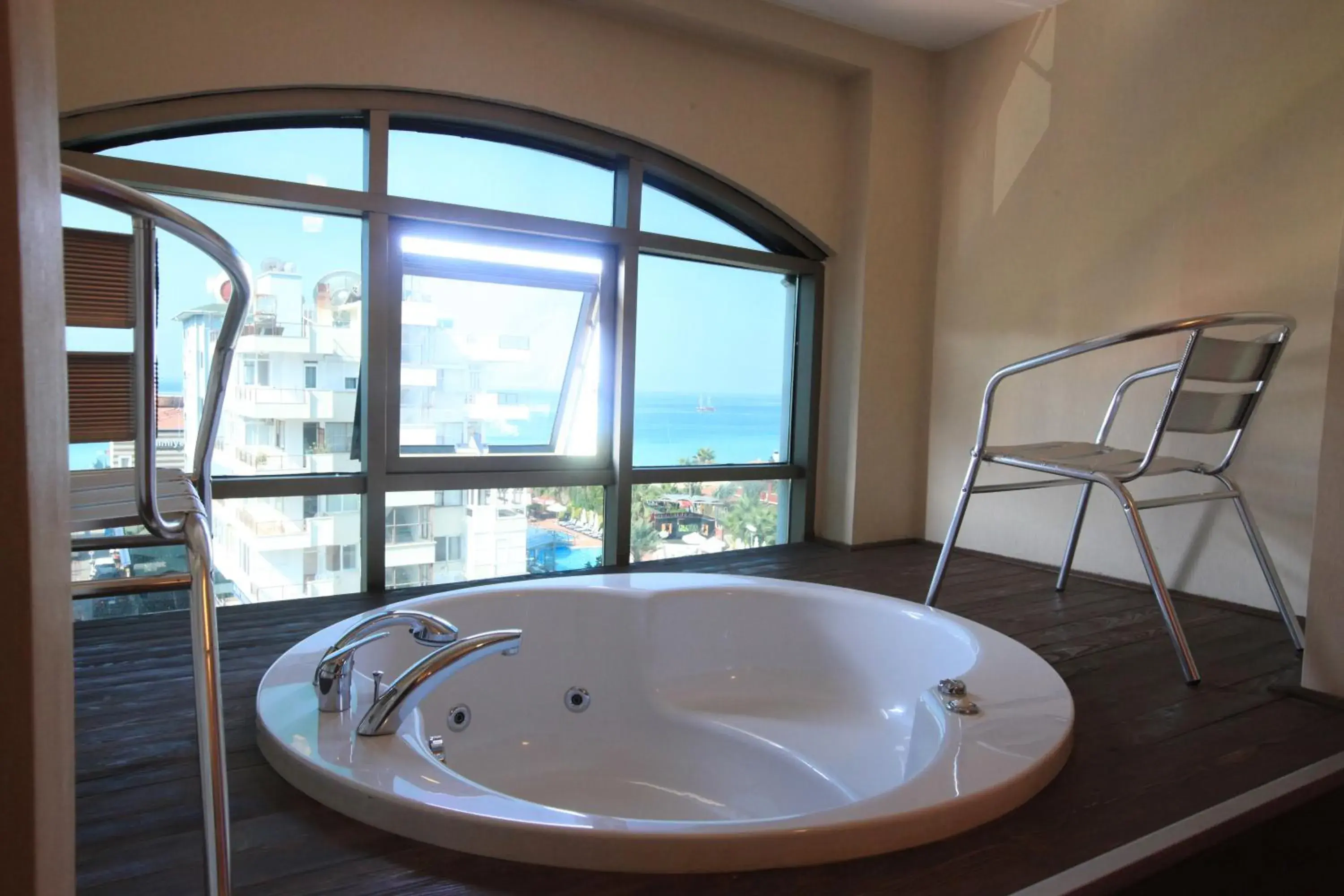 Bathroom in Tac Premier Hotel & Spa