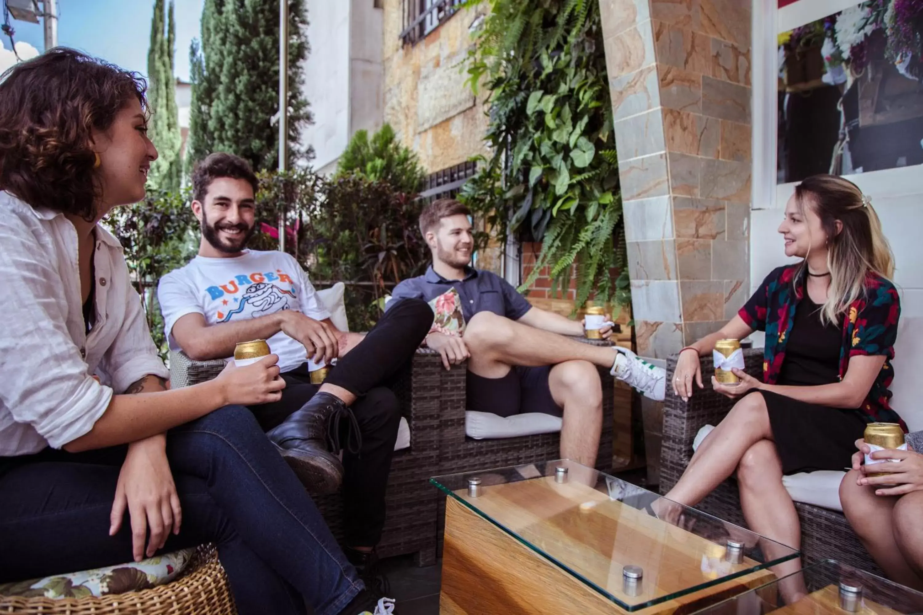 People in Hotel Florencia Plaza