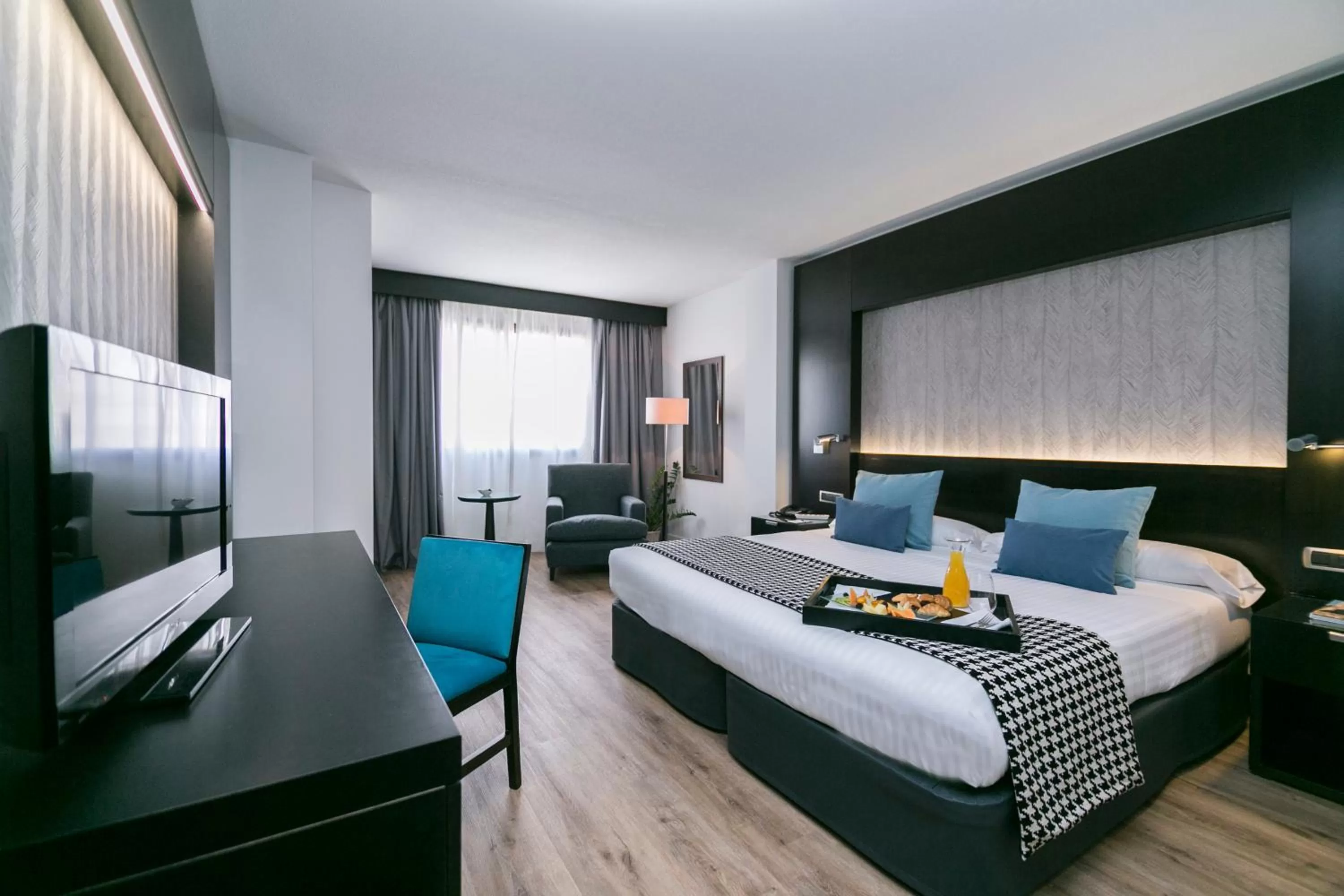 Bed in Intelier Rosa