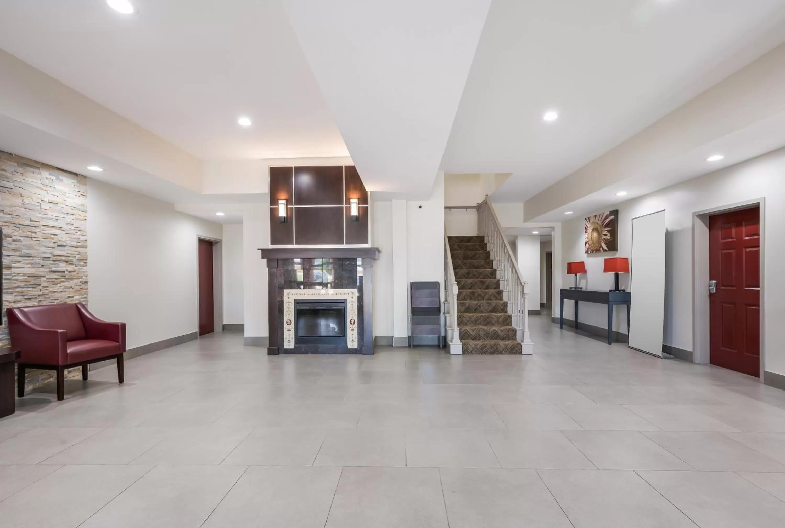 Lobby or reception in Red Roof Inn PLUS & Suites Birmingham - Bessemer