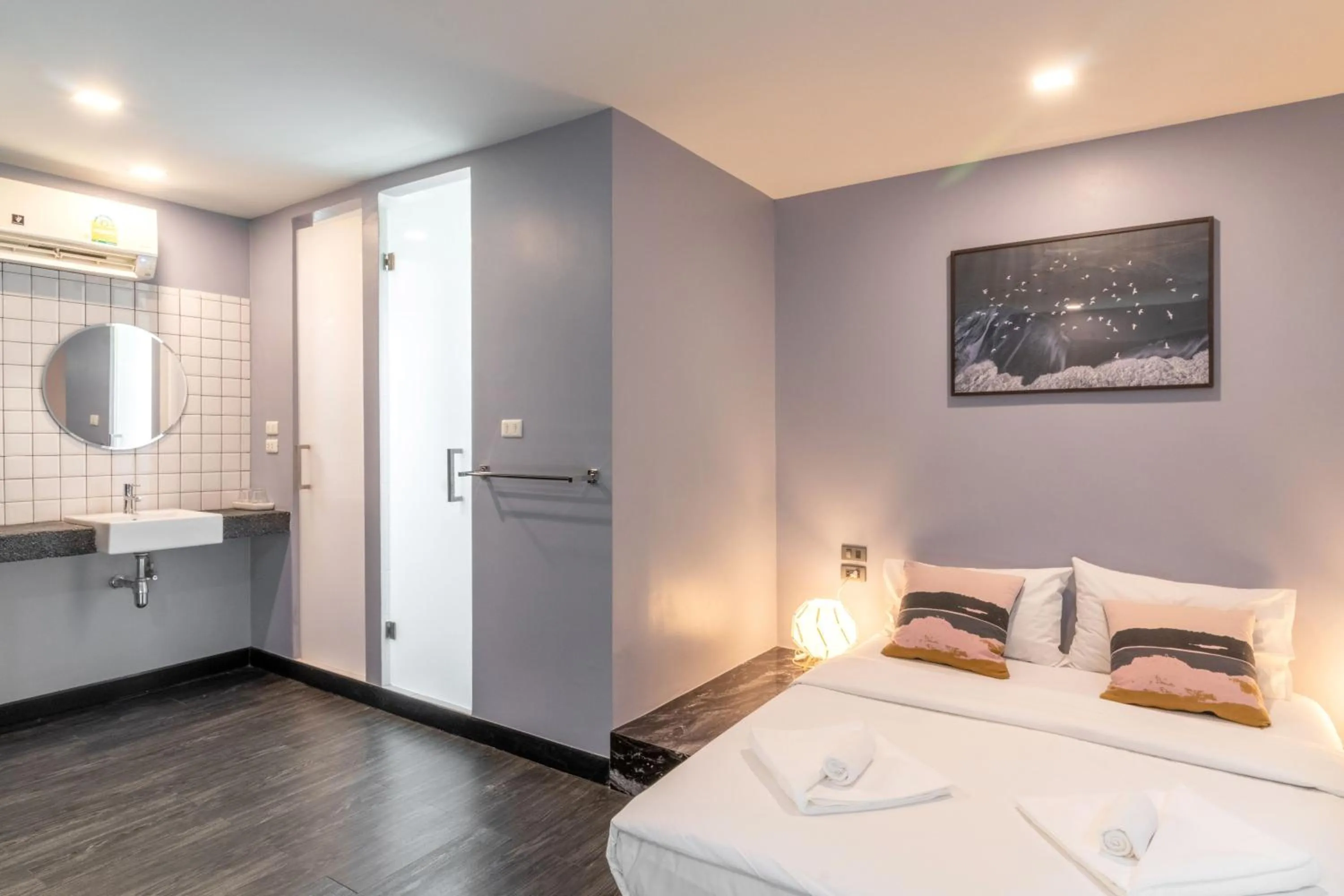 Bedroom, Bed in CheQinn Hostel - Sukhumvit 4 Nana Plaza