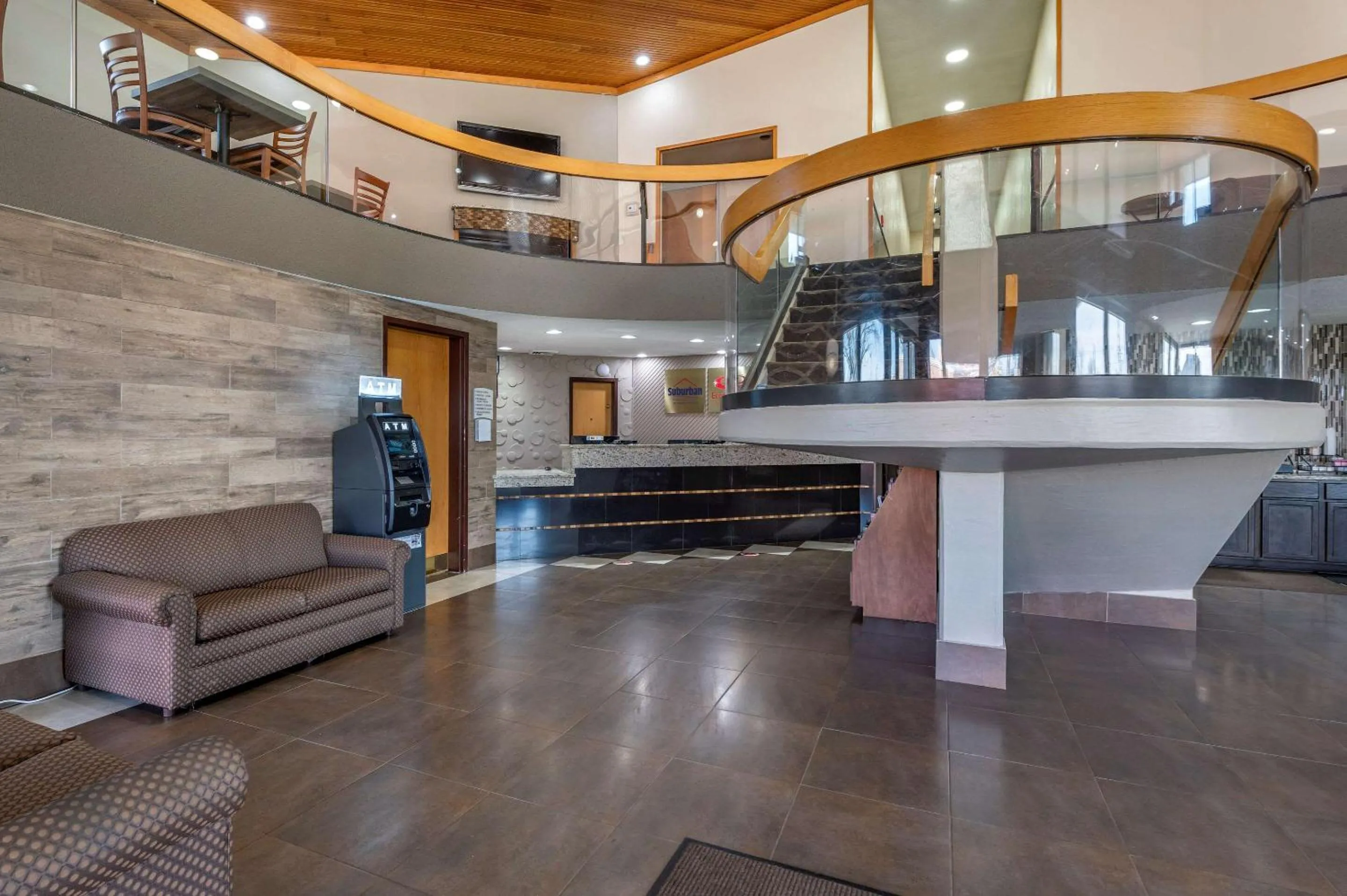 Lobby or reception in Suburban Studios Lafayette