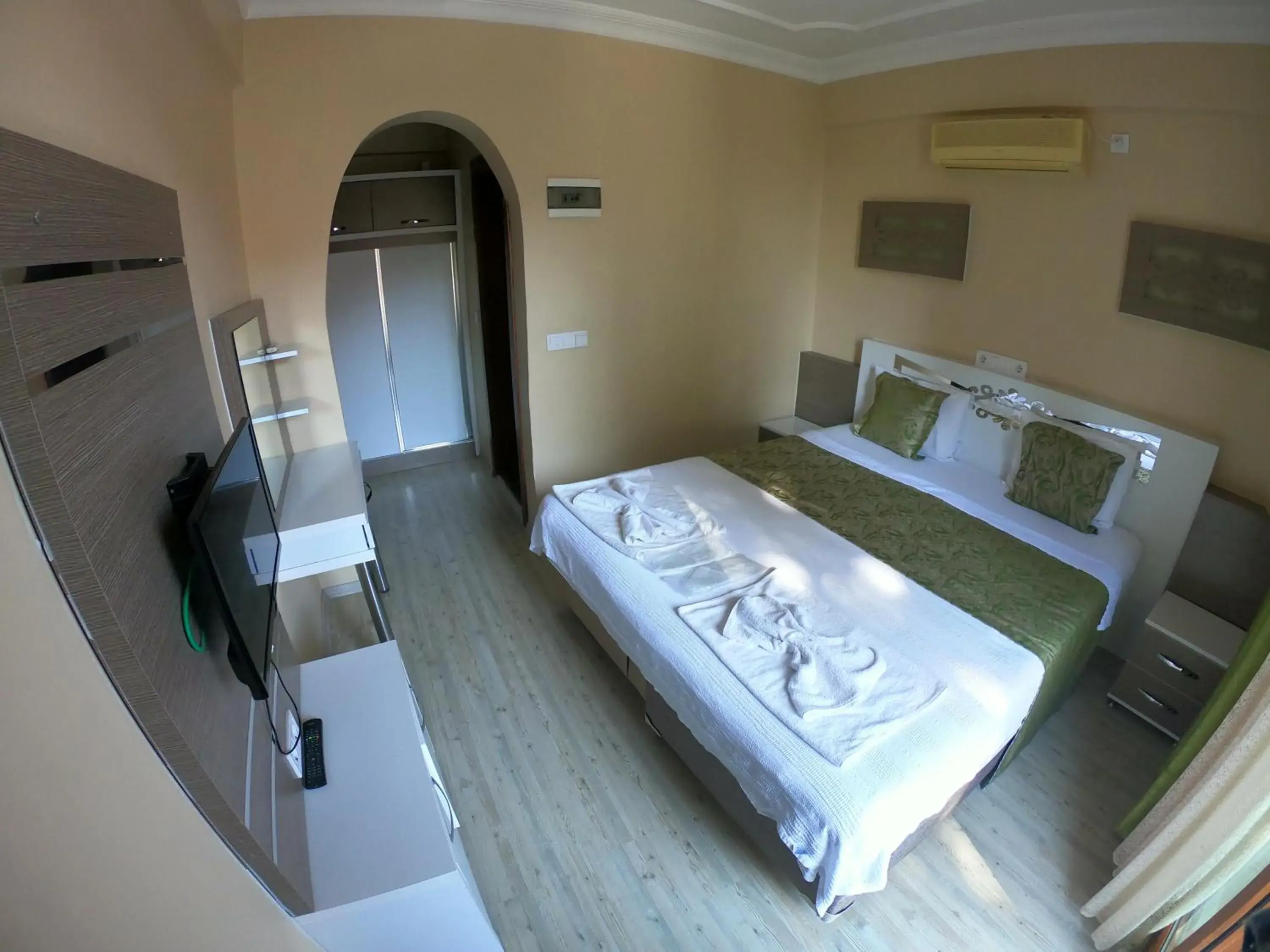 Bed in Bellamaritimo Hotel