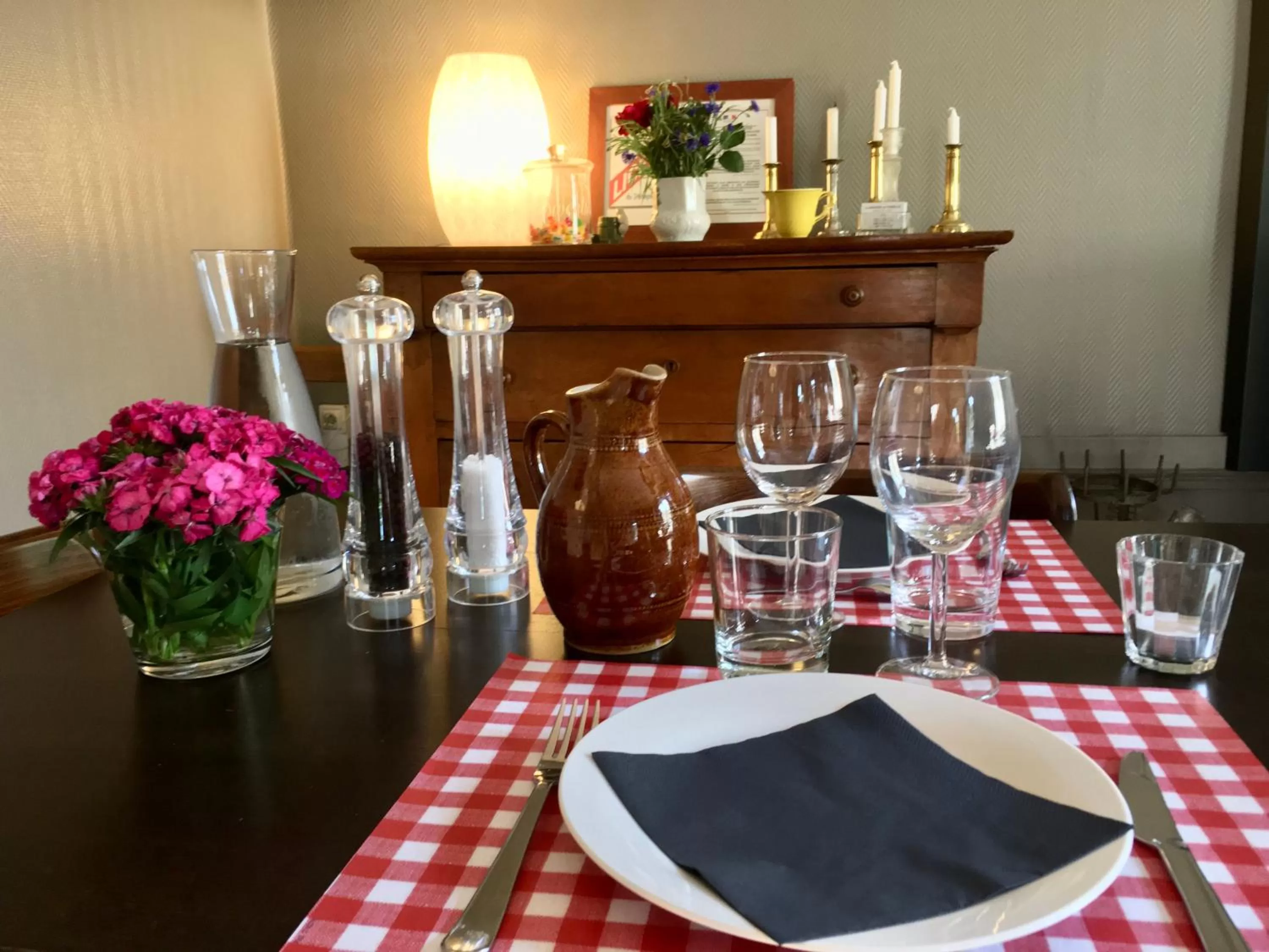 Dining area in La Maison de famille
